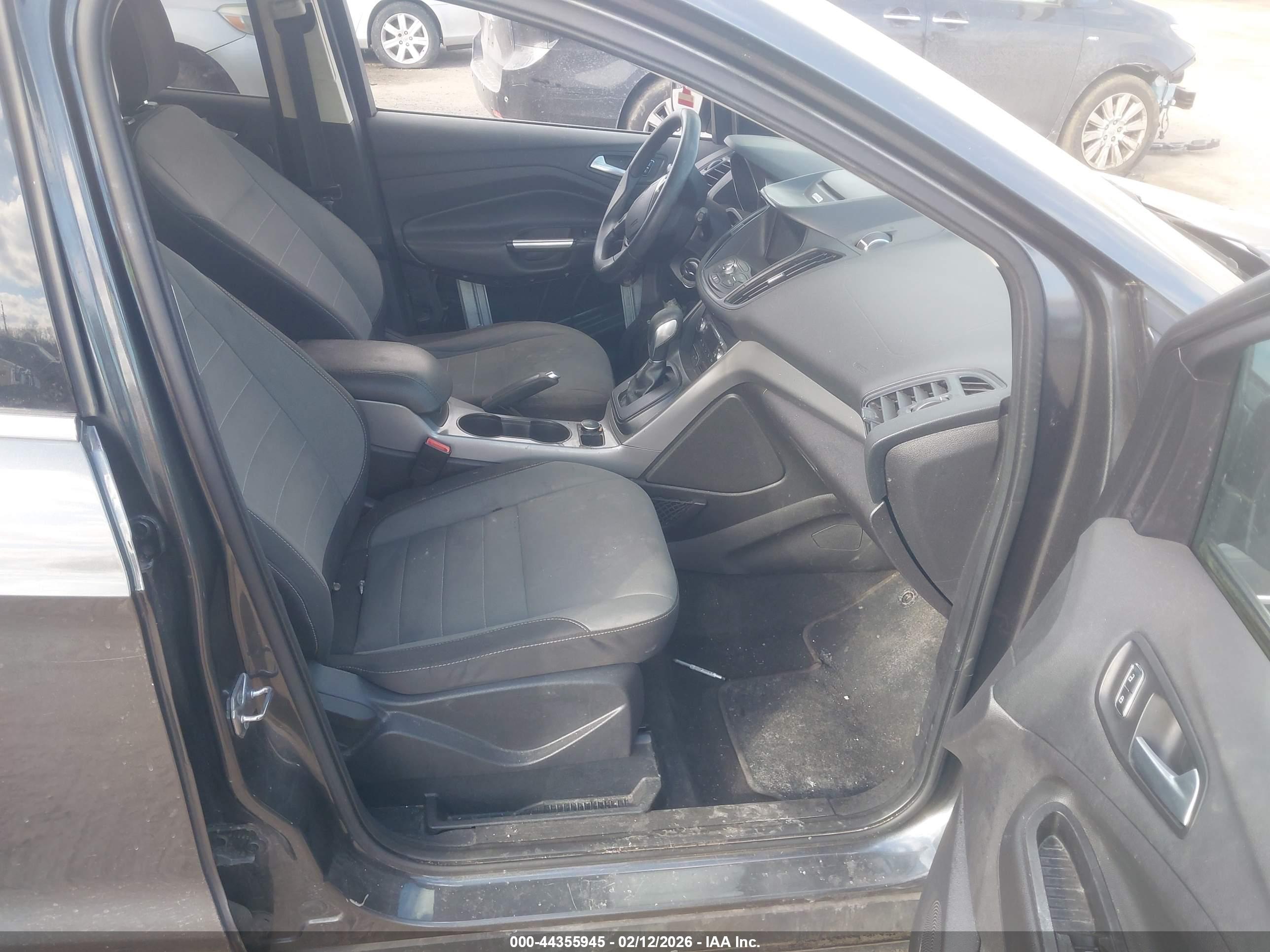FORD ESCAPE image 5