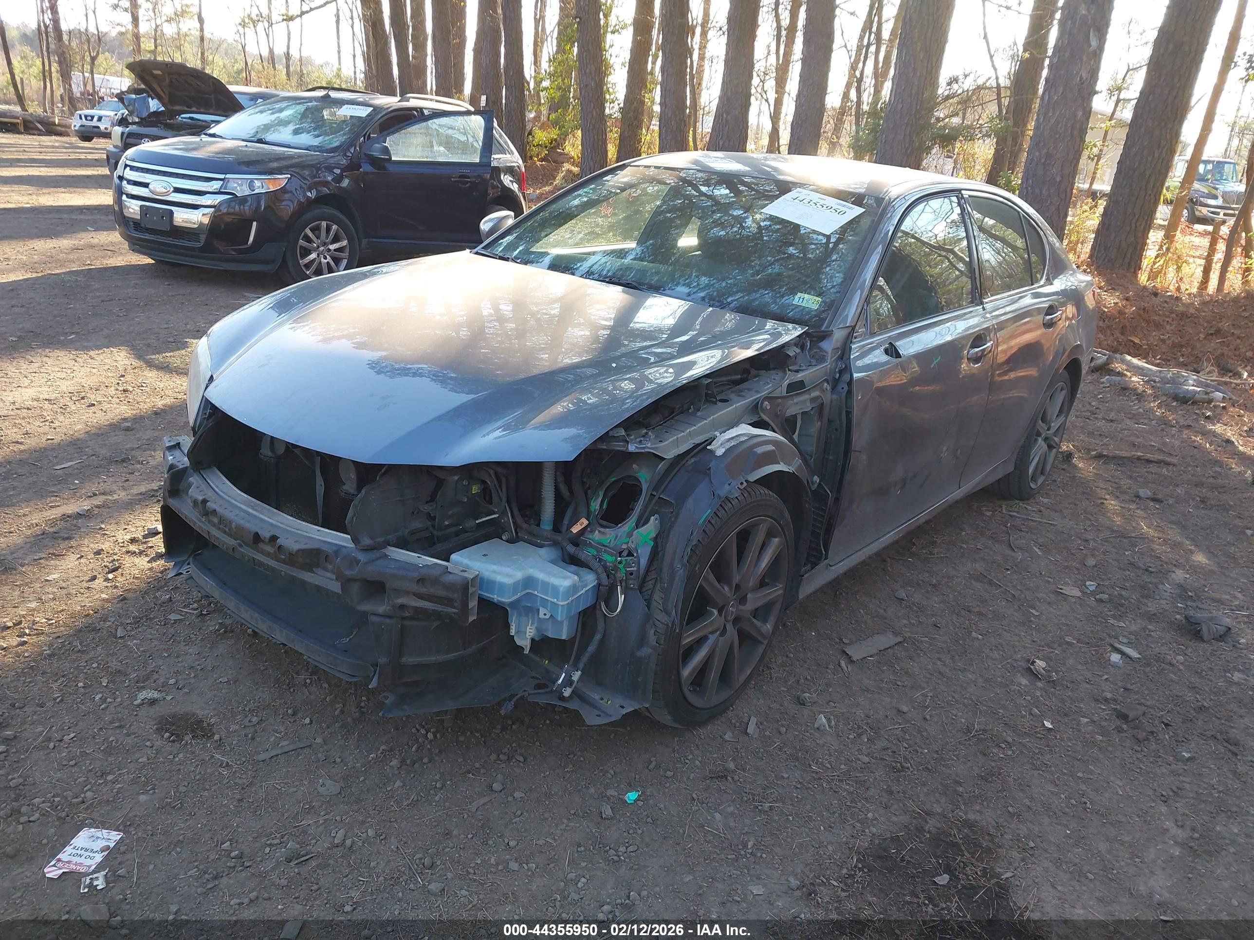 LEXUS GS image 2