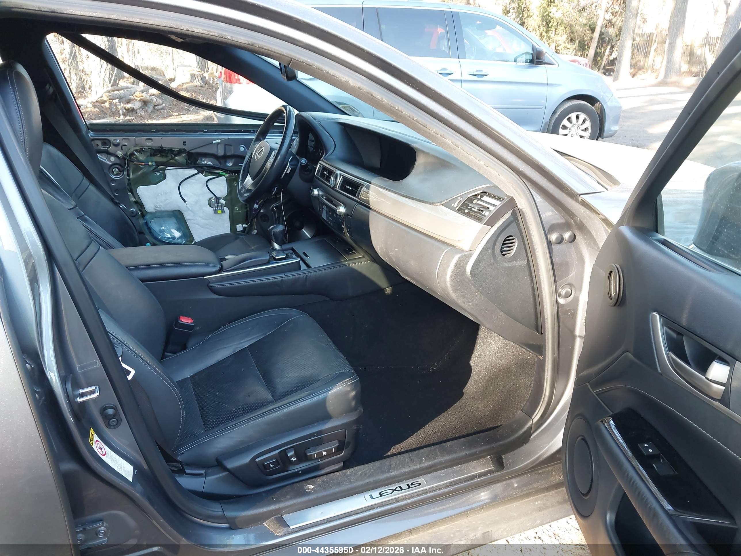 LEXUS GS image 5