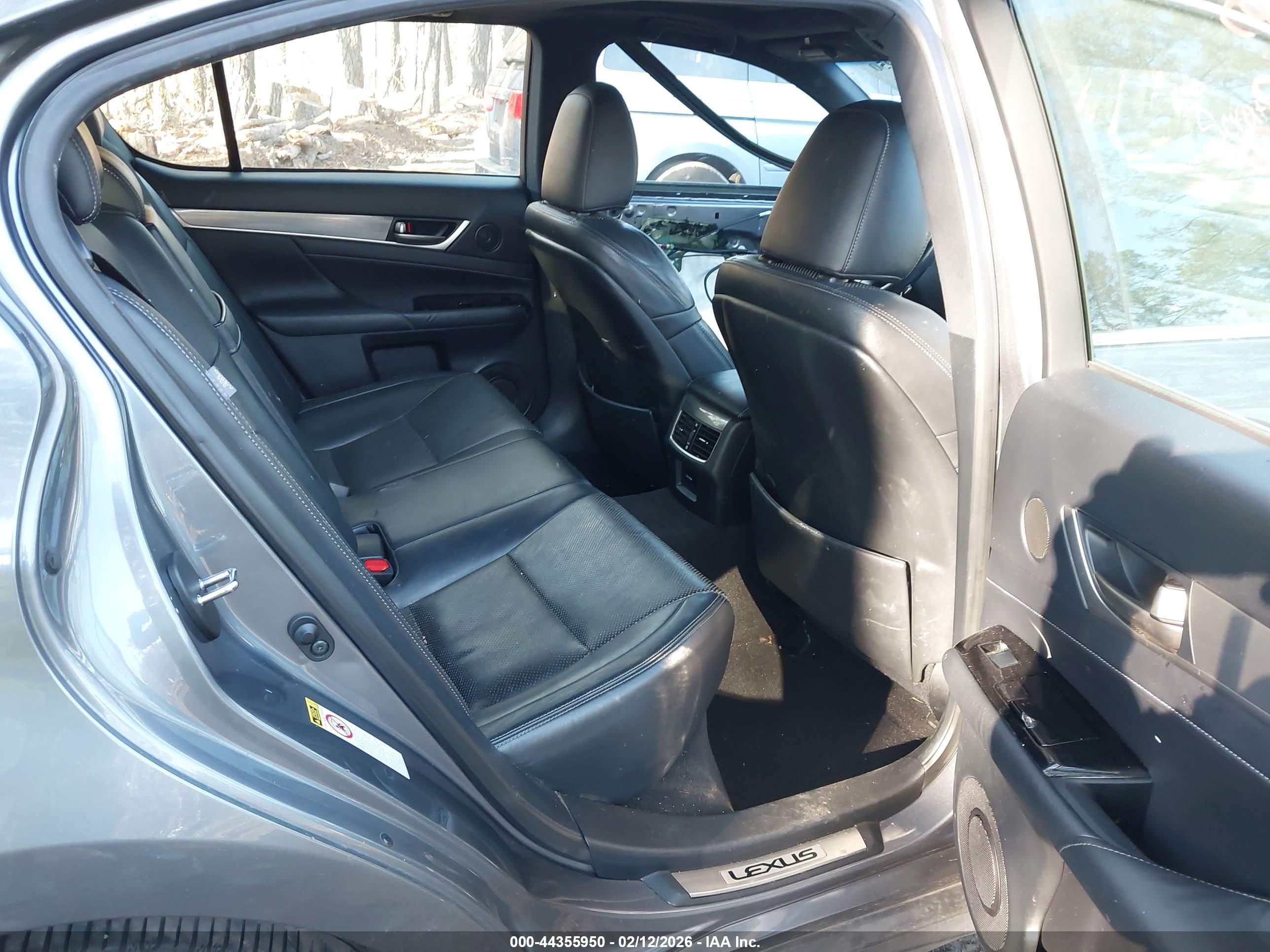 LEXUS GS image 8