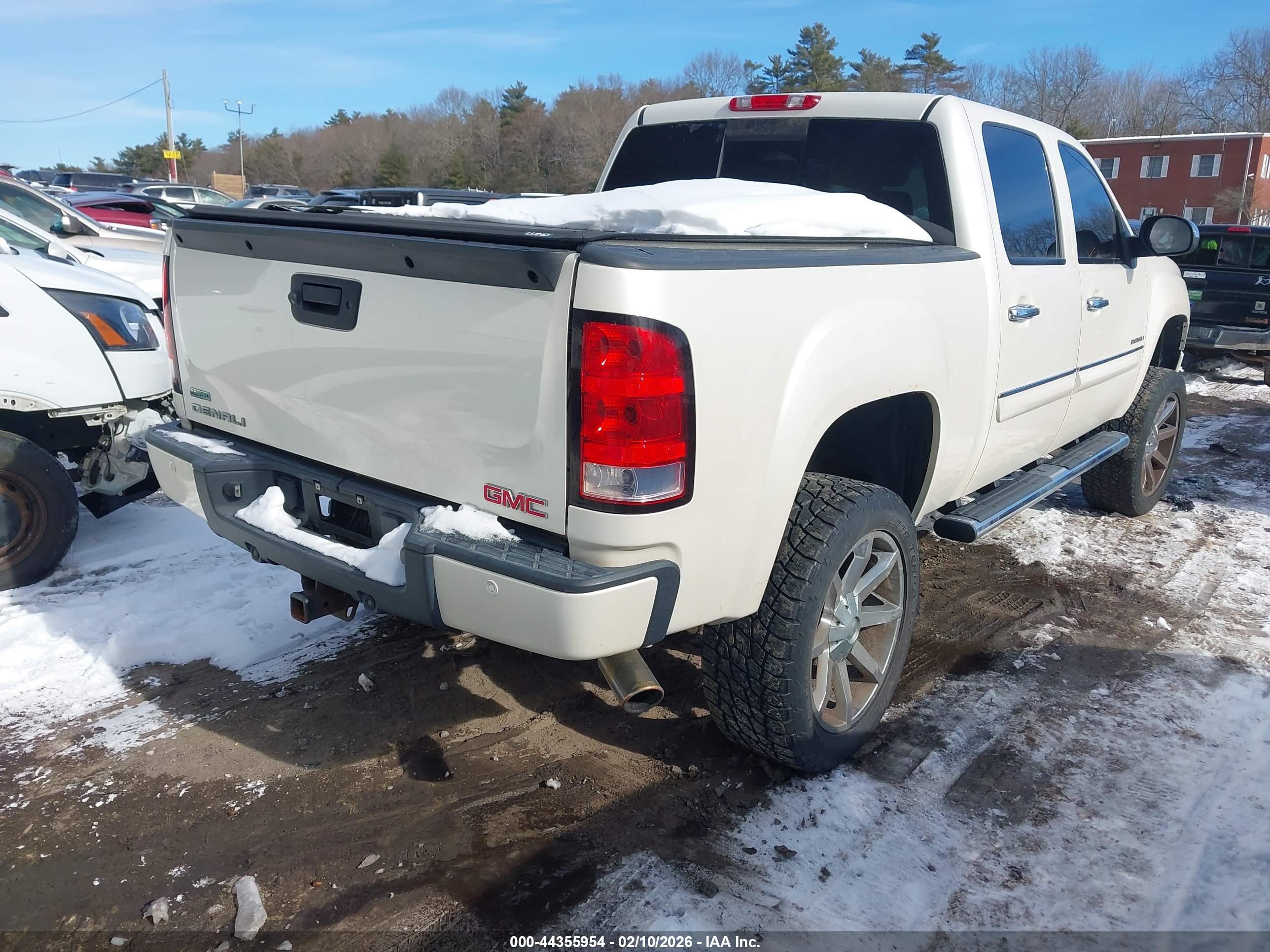 GMC SIERRA image 4
