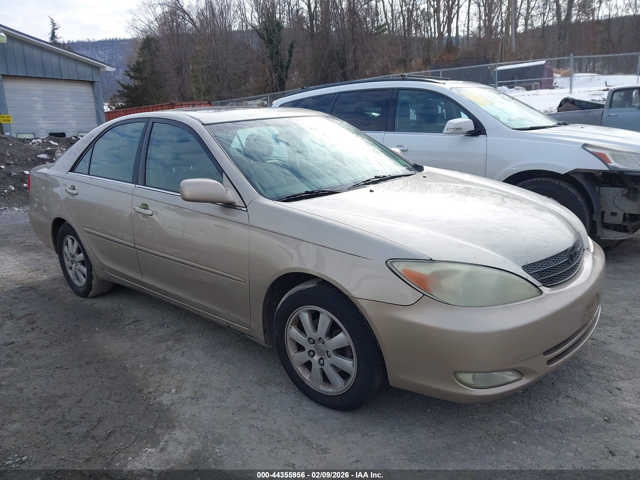 TOYOTA CAMRY image 6