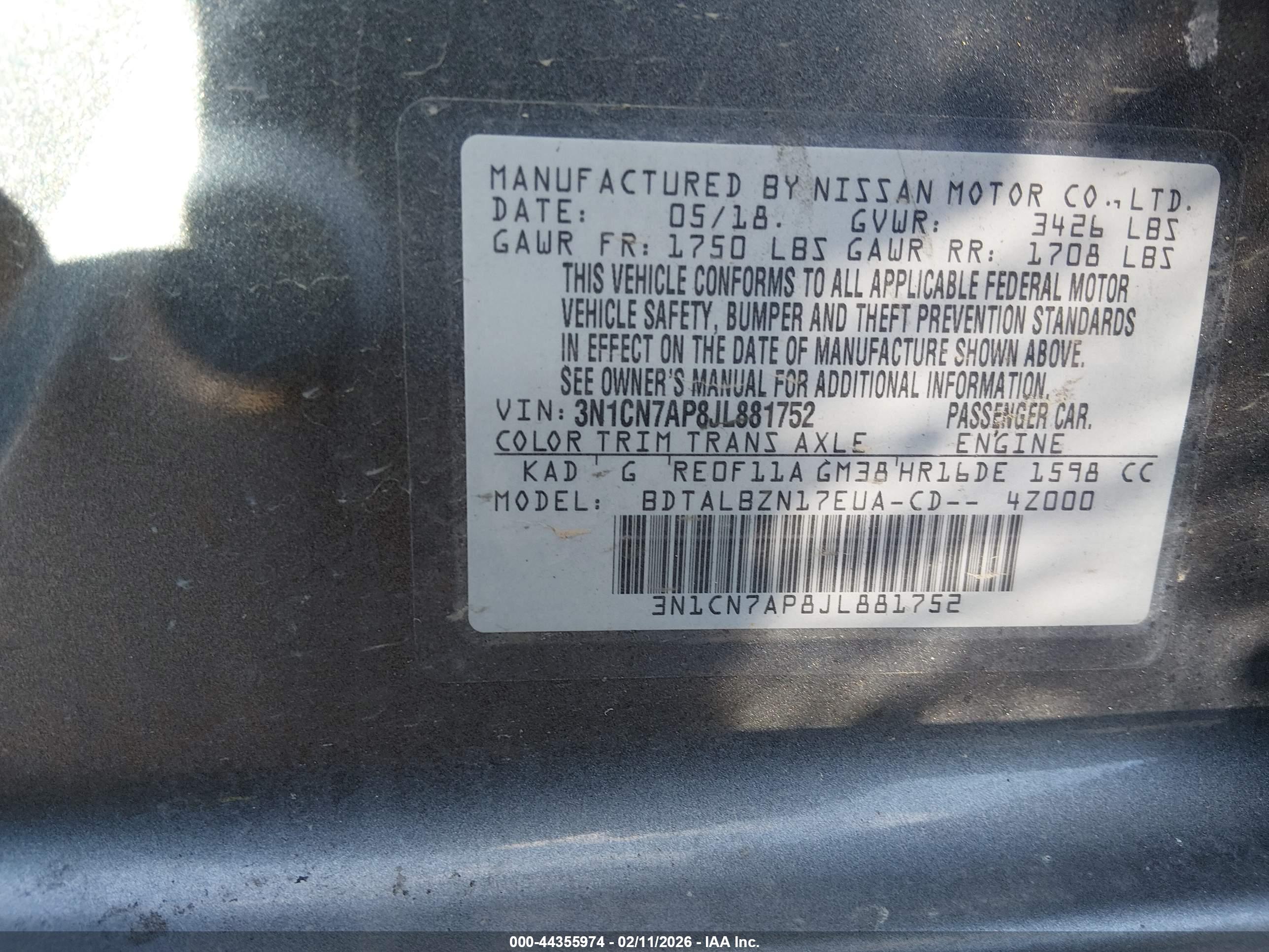 NISSAN VERSA image 10