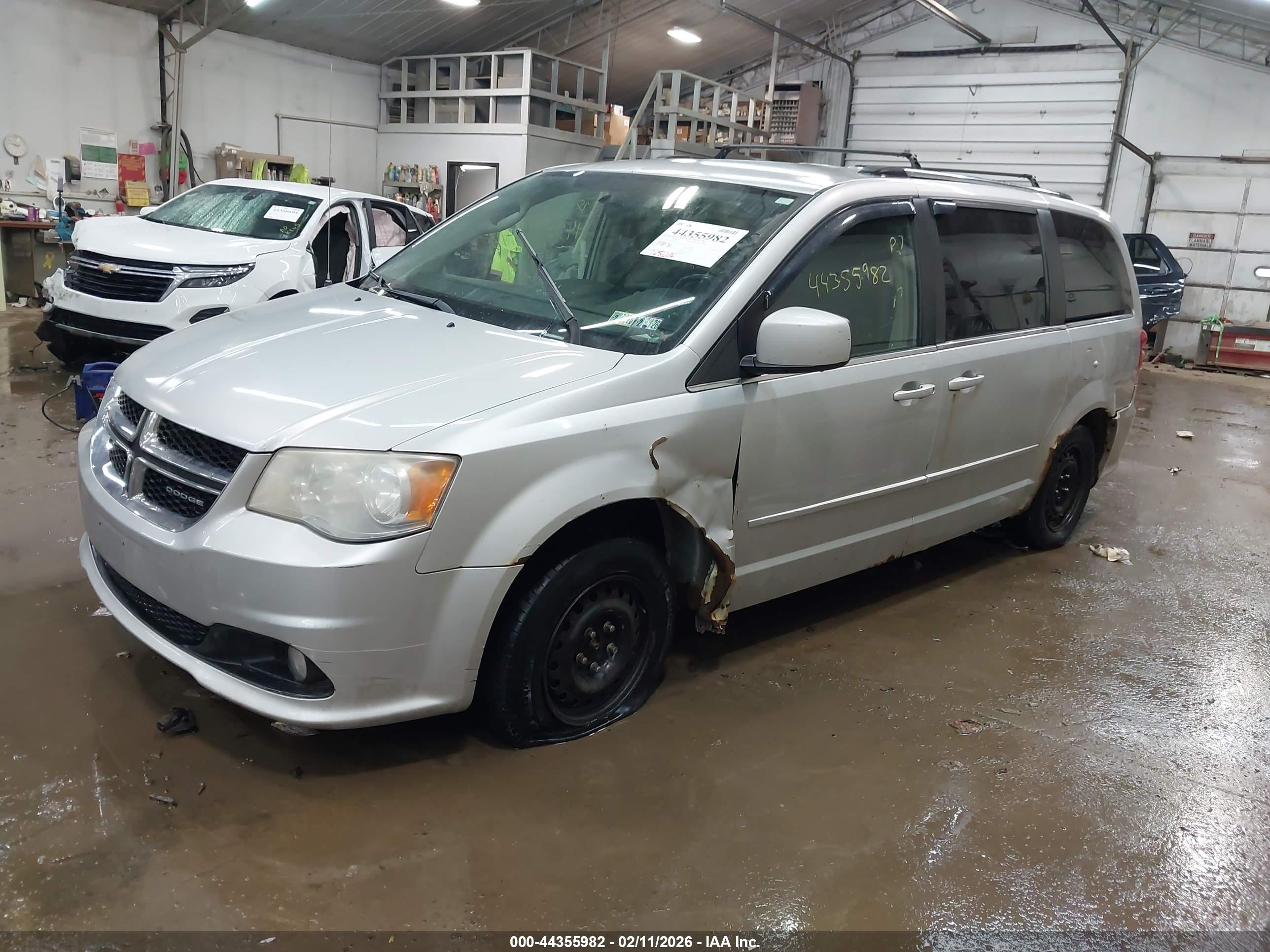 DODGE GRAND image 2