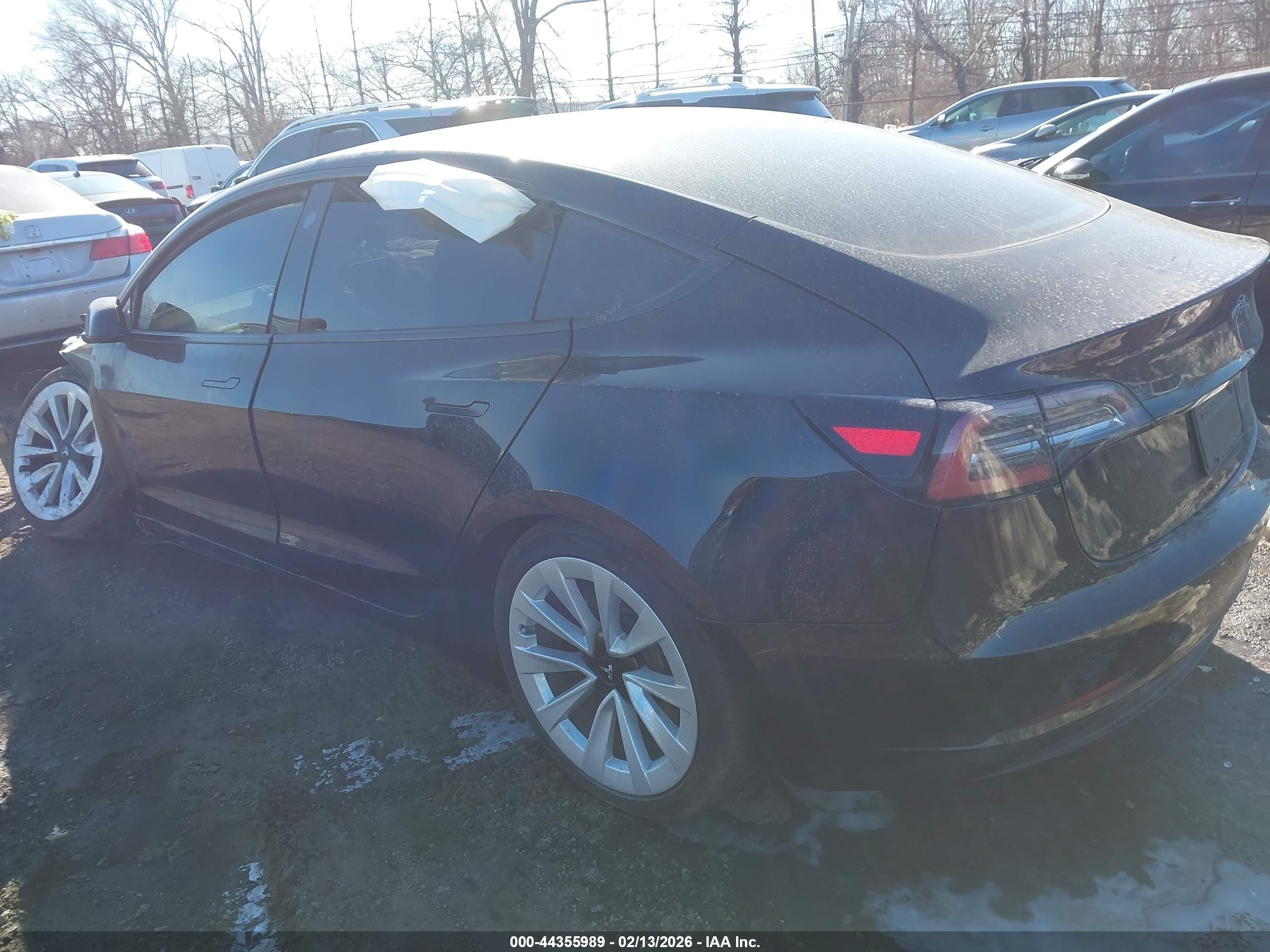 TESLA MODEL image 3