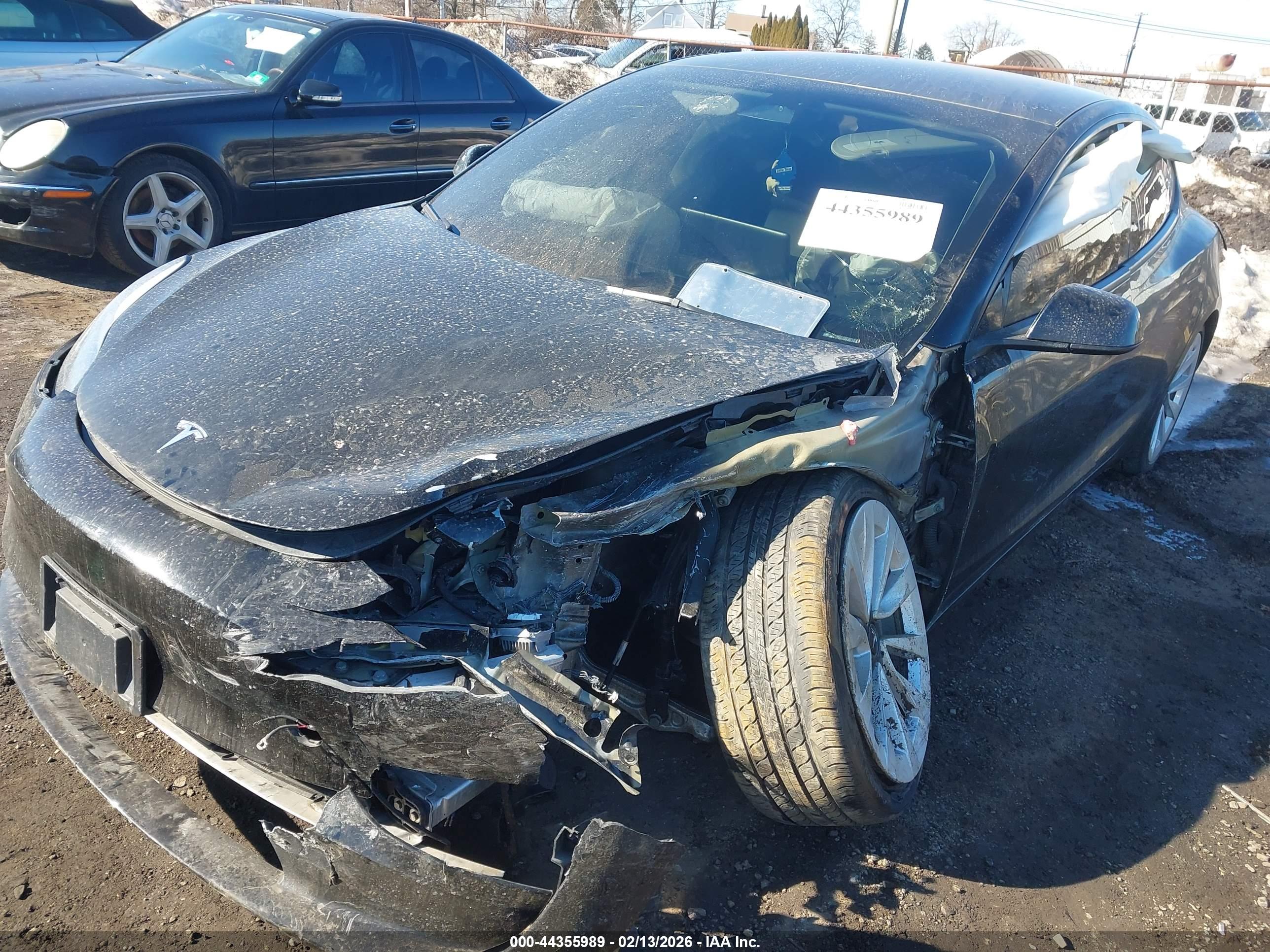 TESLA MODEL image 6