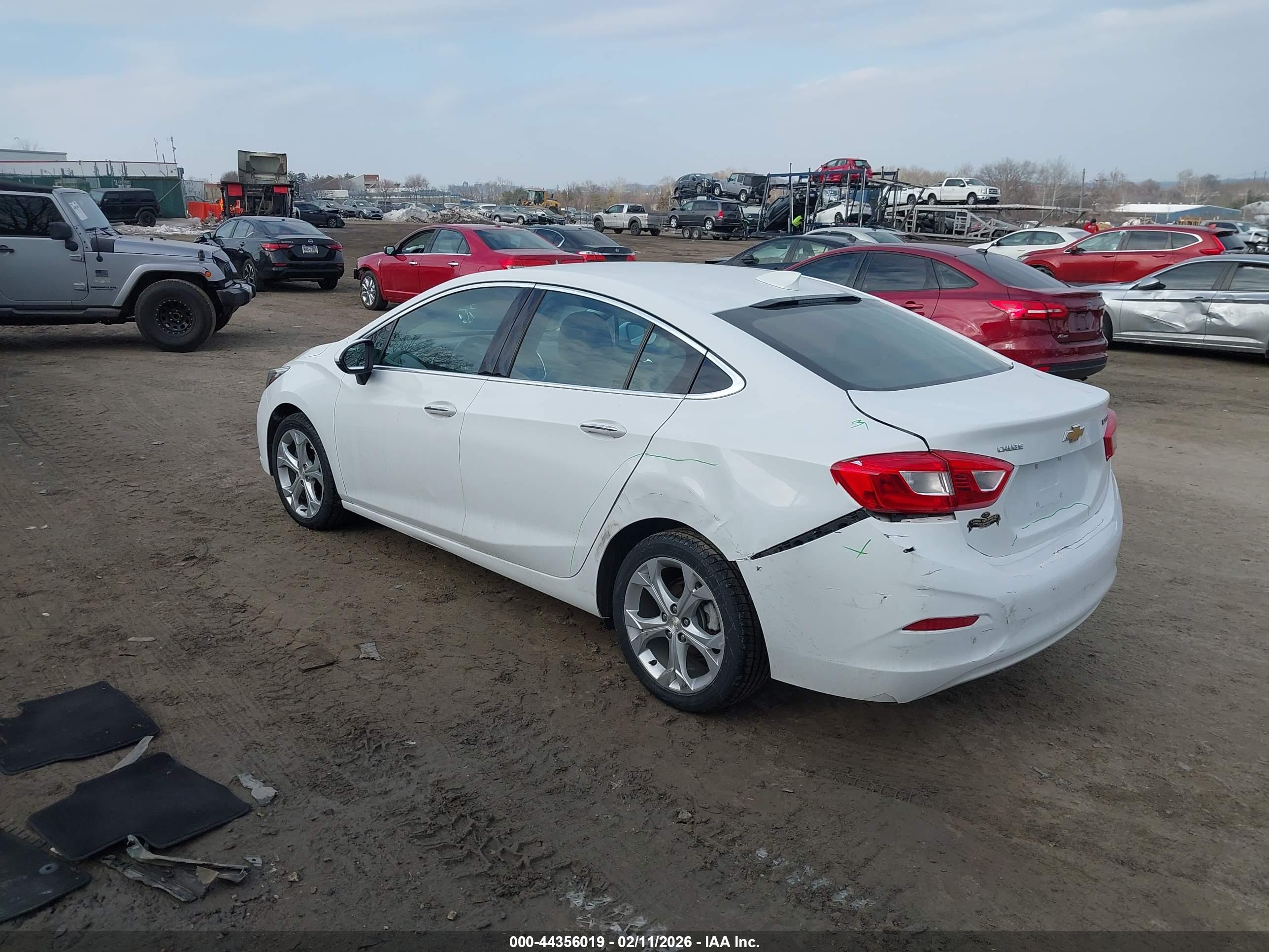 CHEVROLET CRUZE image 3