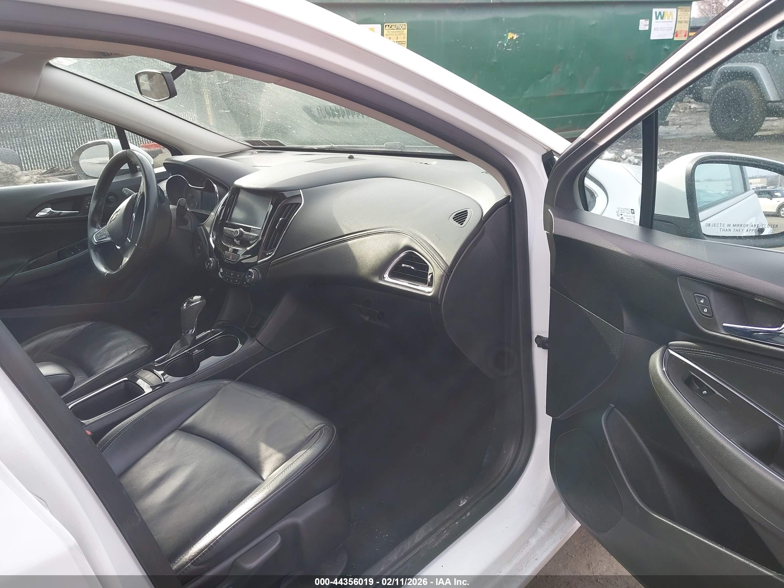CHEVROLET CRUZE image 5