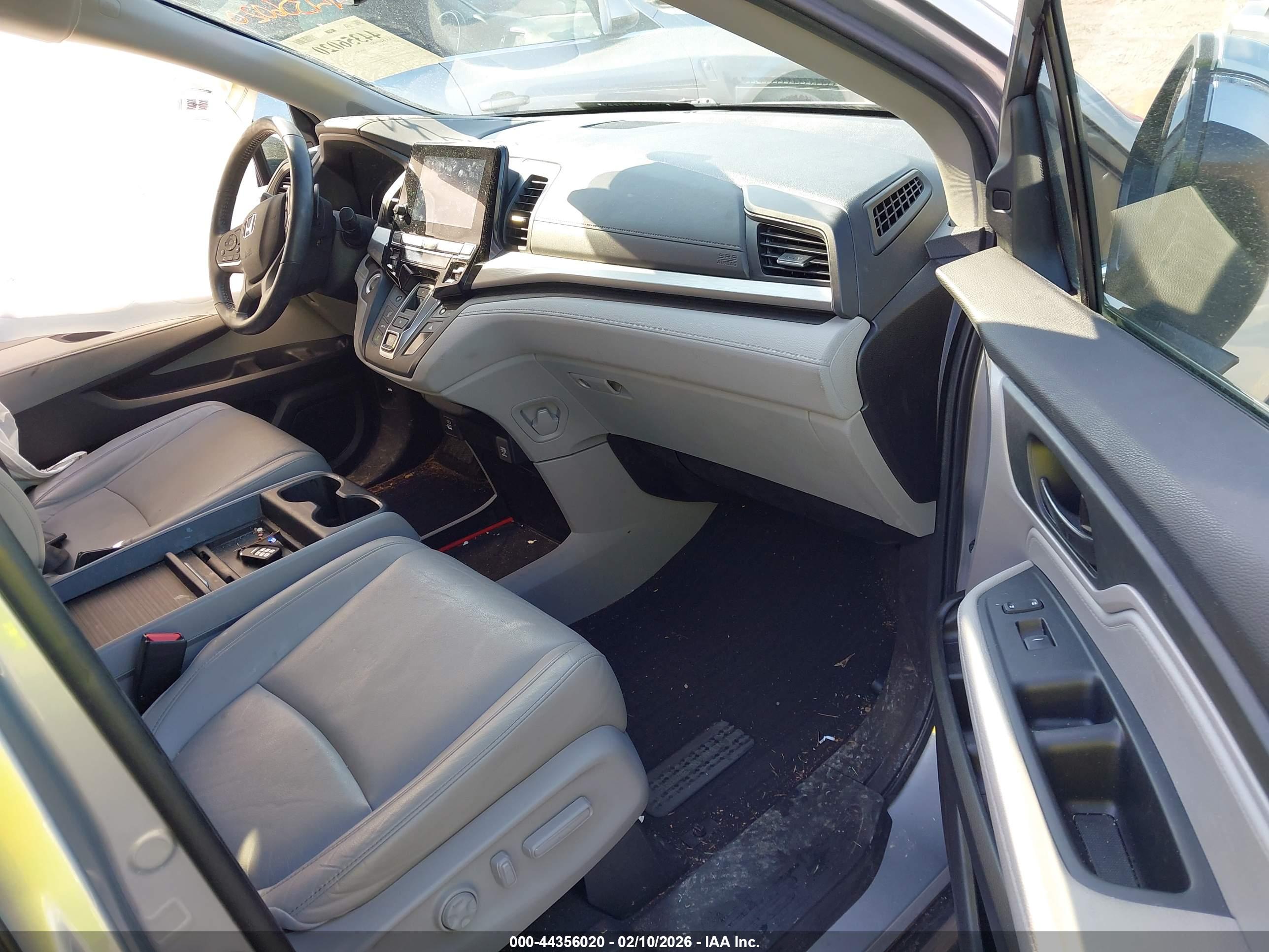 HONDA ODYSSEY image 5