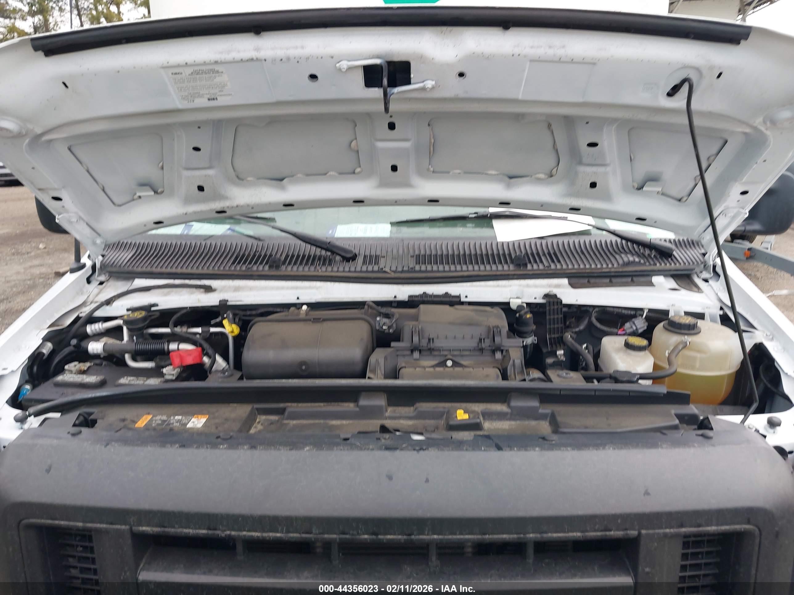 FORD E-350 image 10