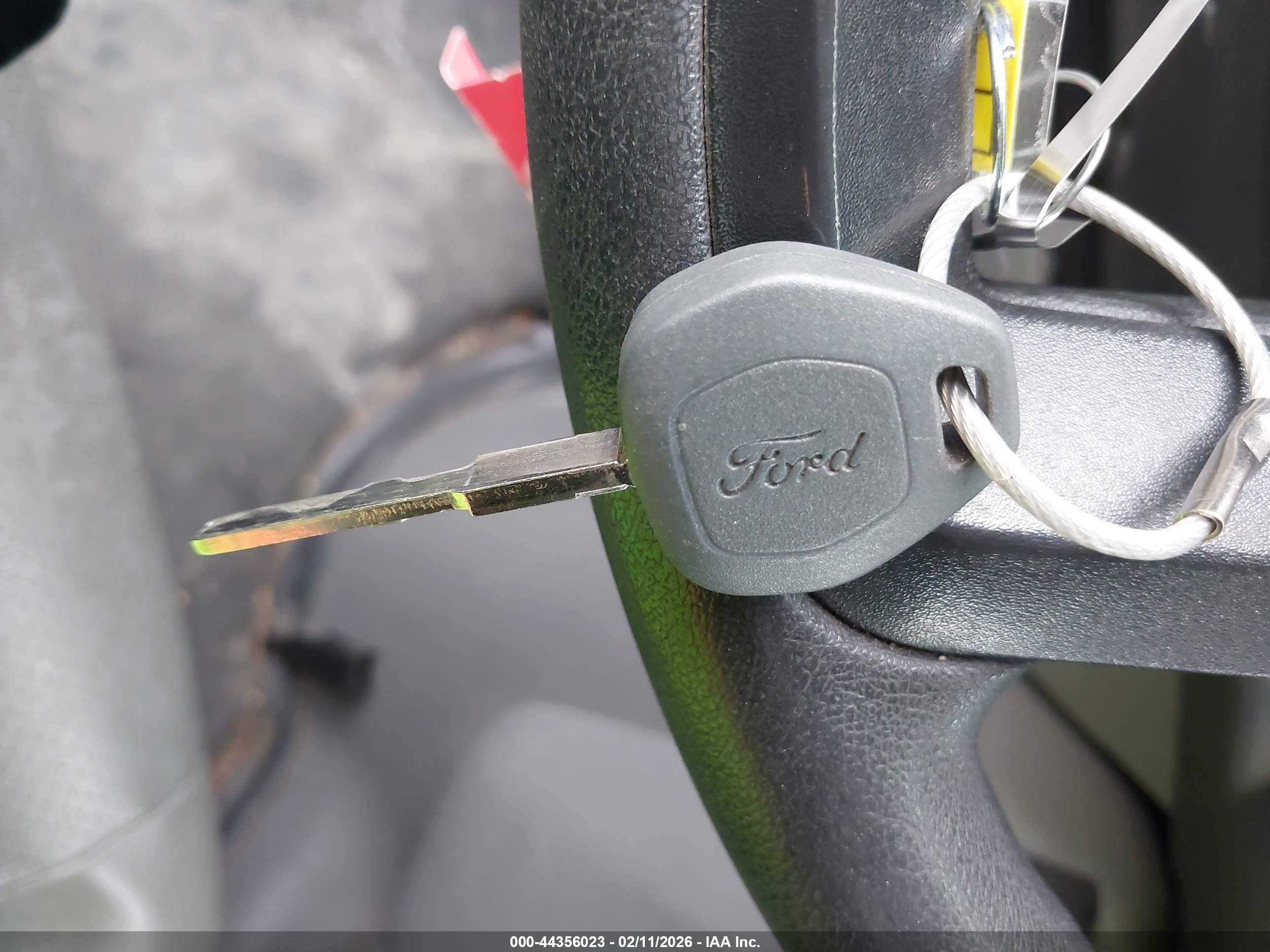 FORD E-350 image 11