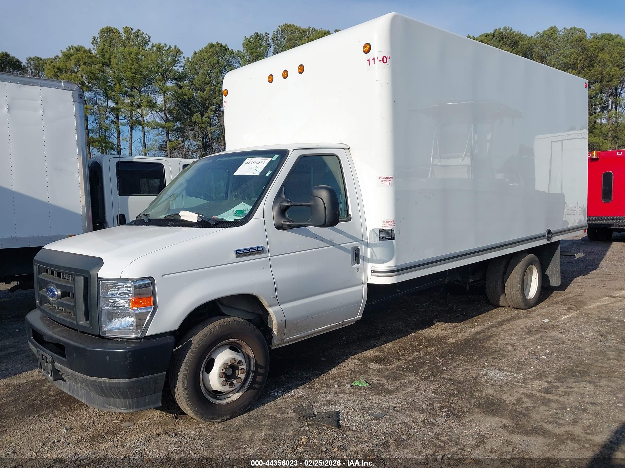 FORD E-350 image 2