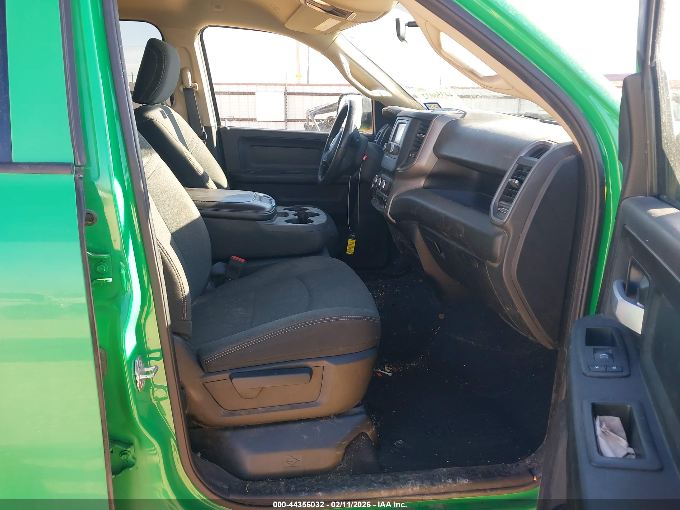 RAM 2500 image 5