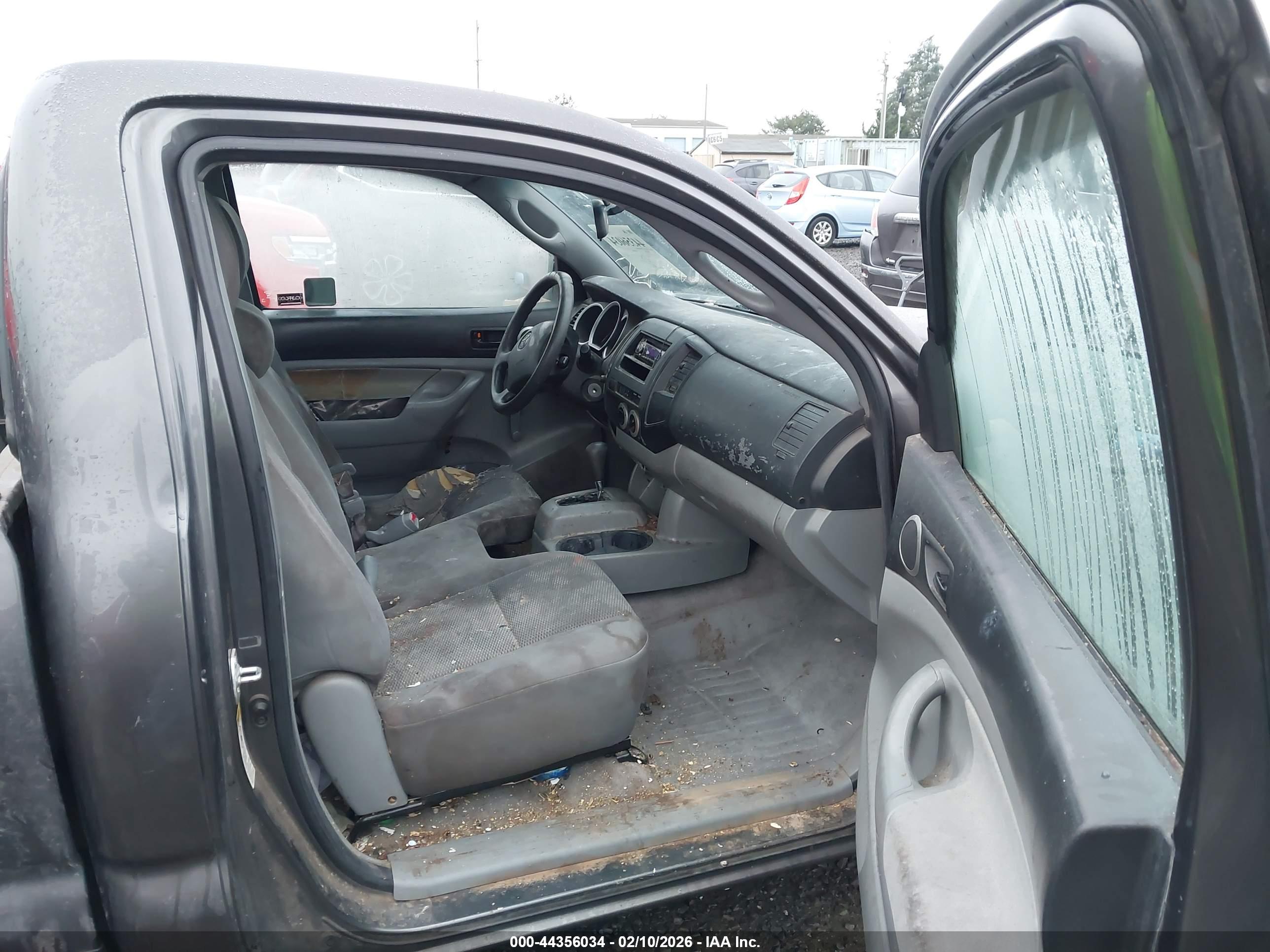 TOYOTA TACOMA image 5