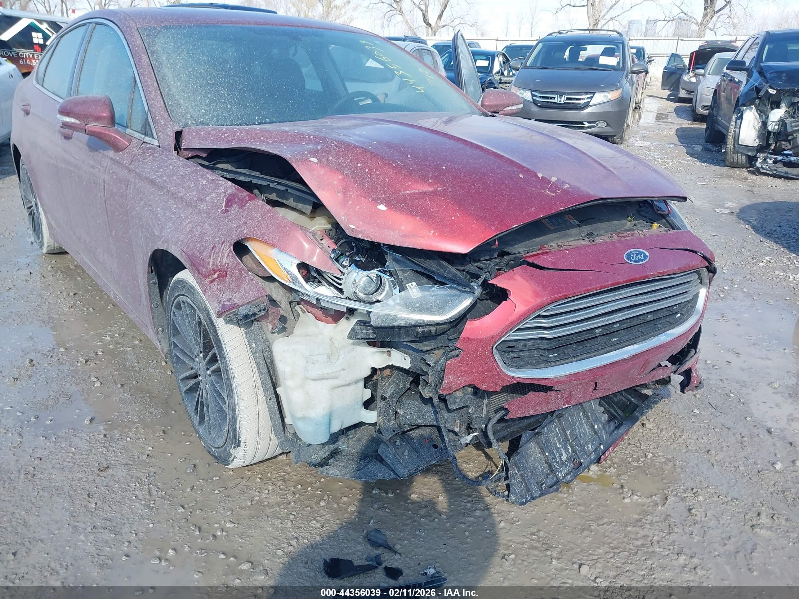 FORD FUSION image 6