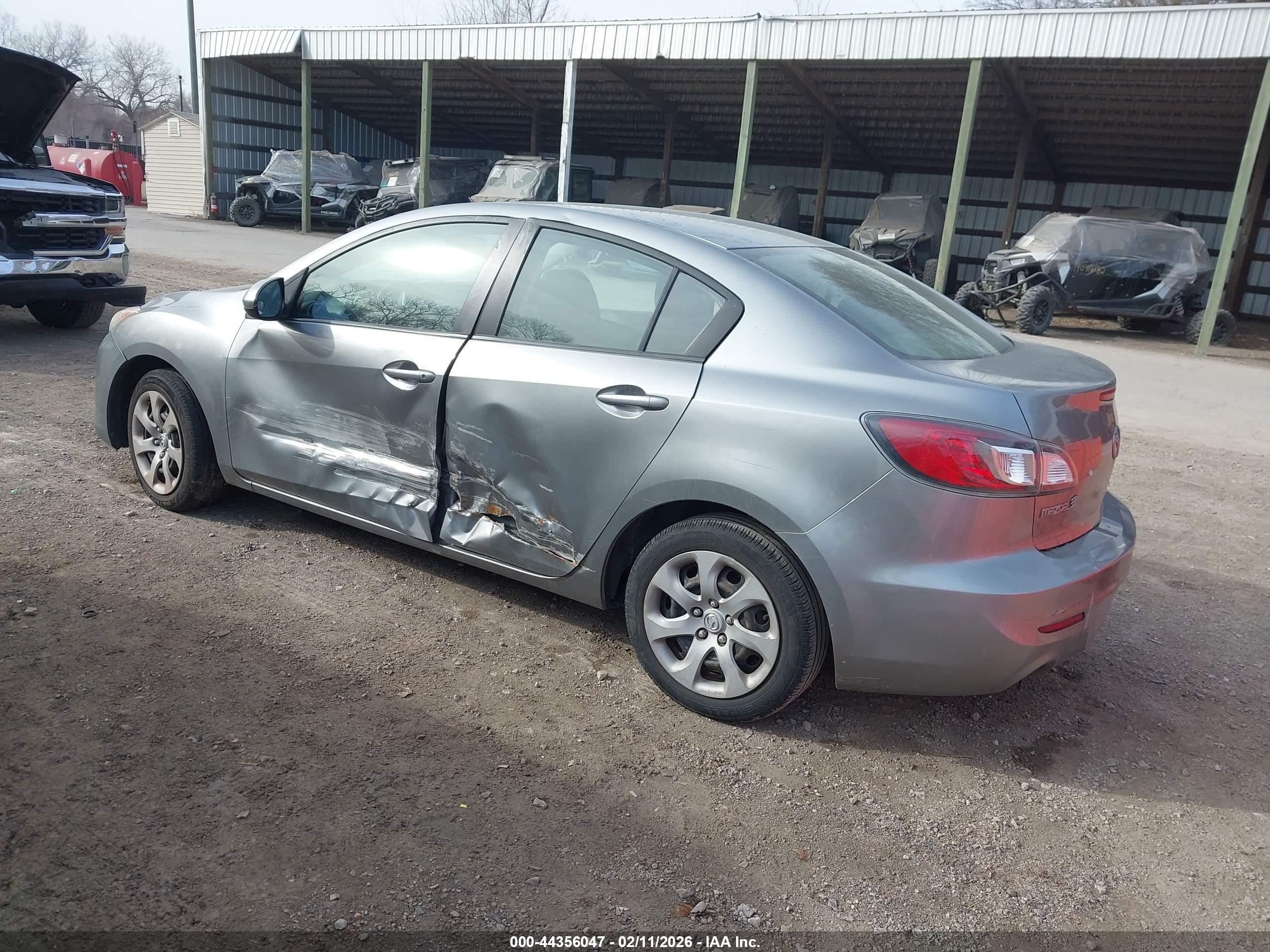 MAZDA MAZDA3 image 3