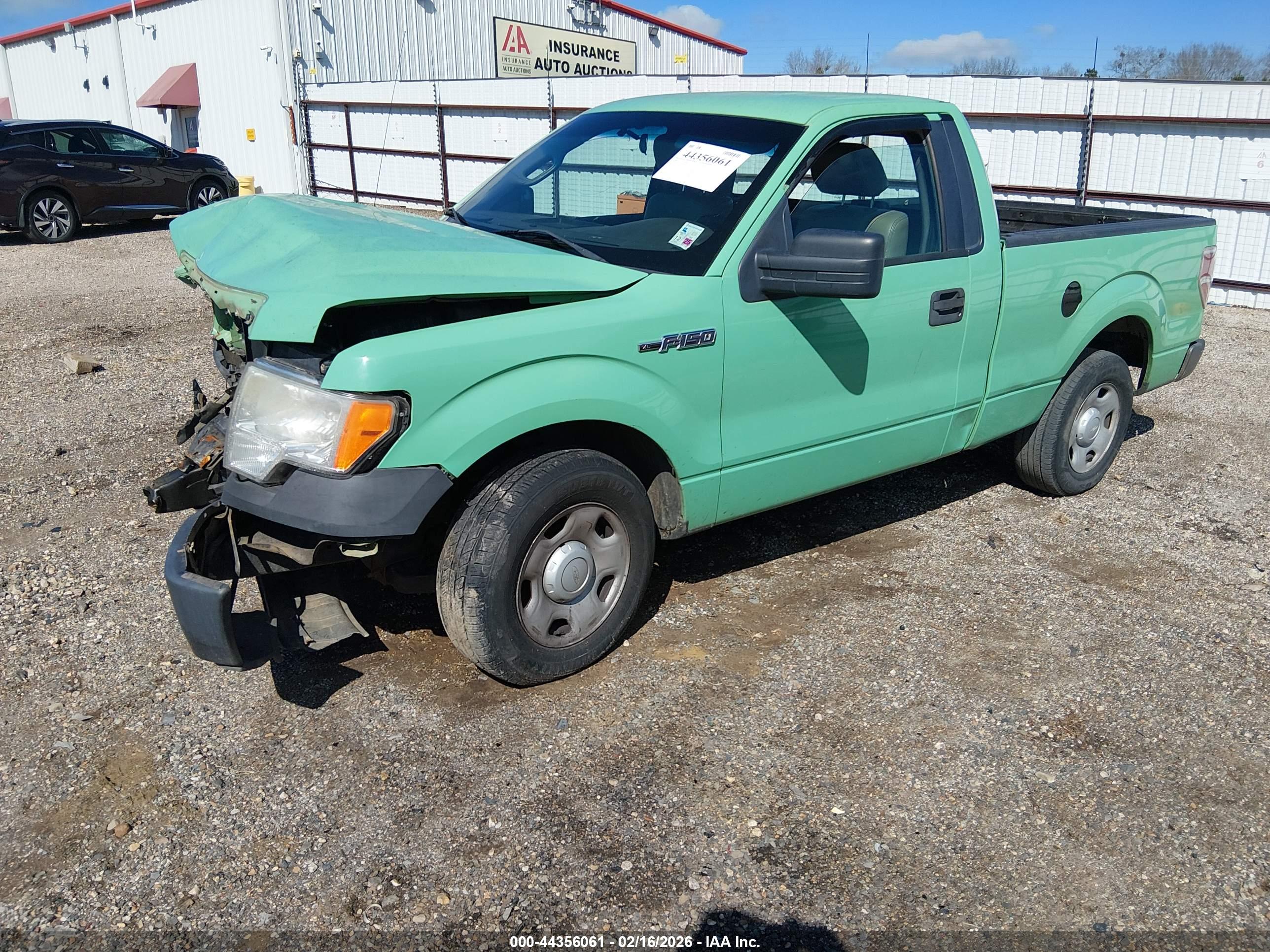 FORD F-150 image 2