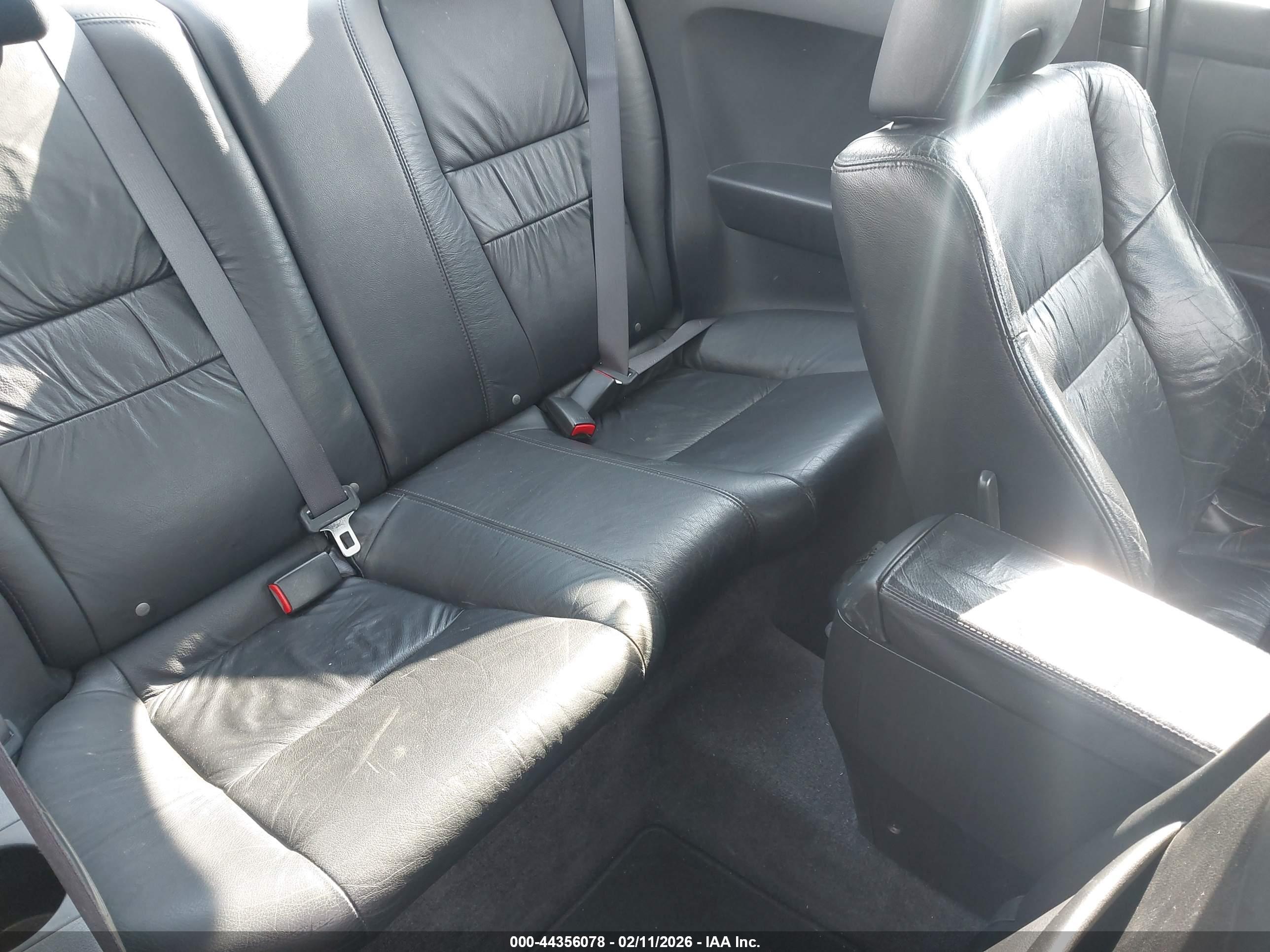 HONDA ACCORD image 8