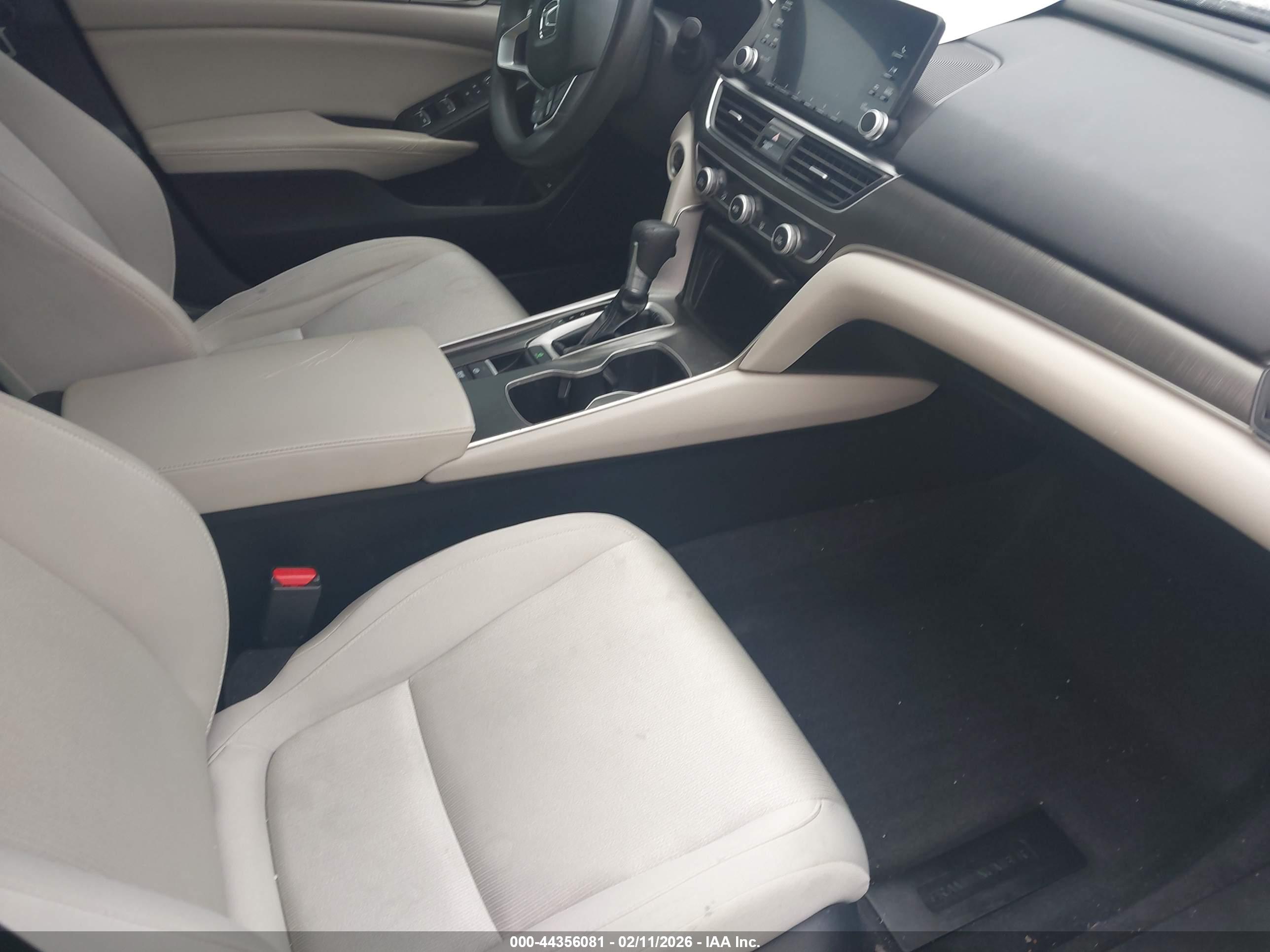 HONDA ACCORD image 5