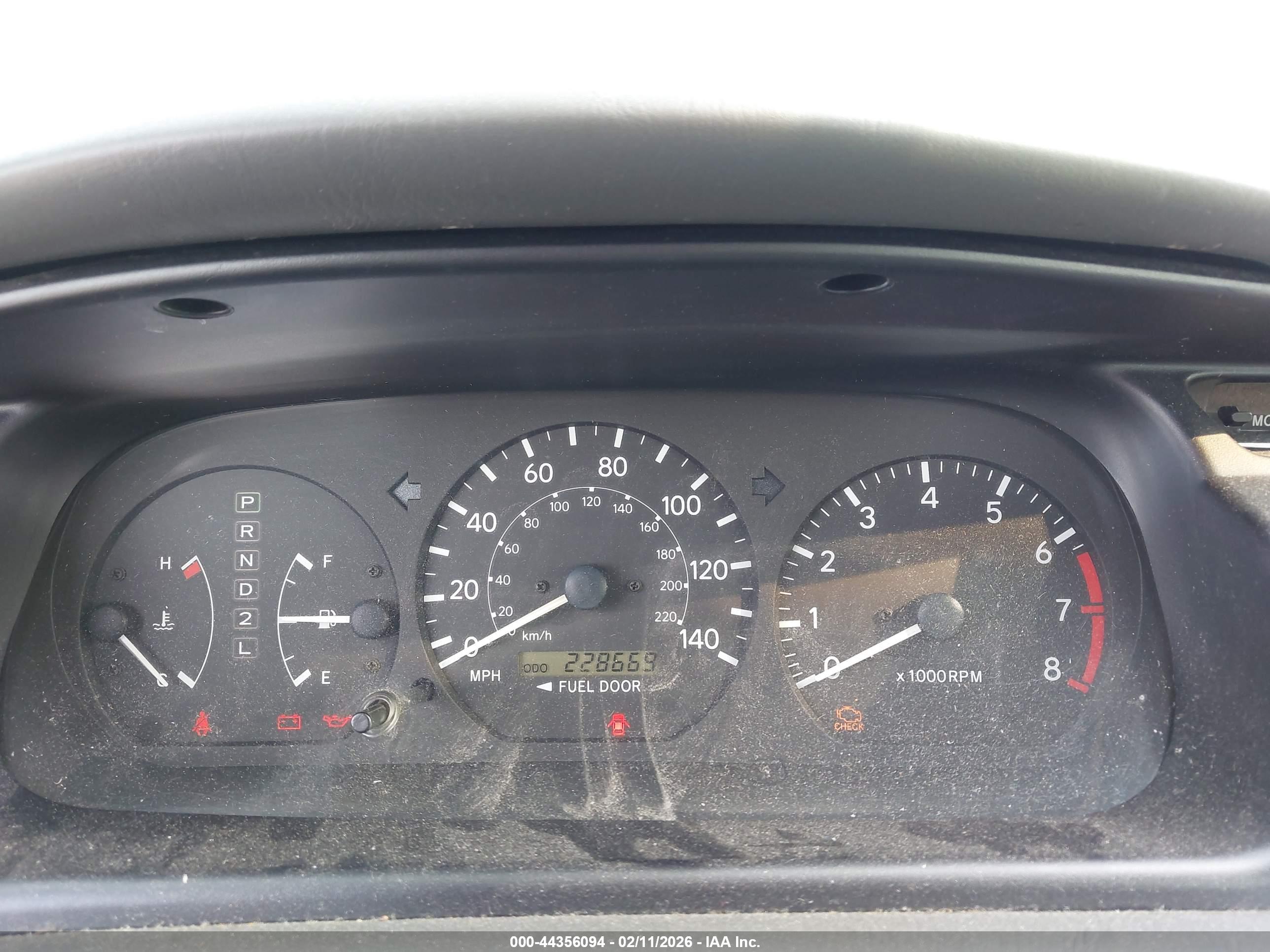 TOYOTA CAMRY image 7