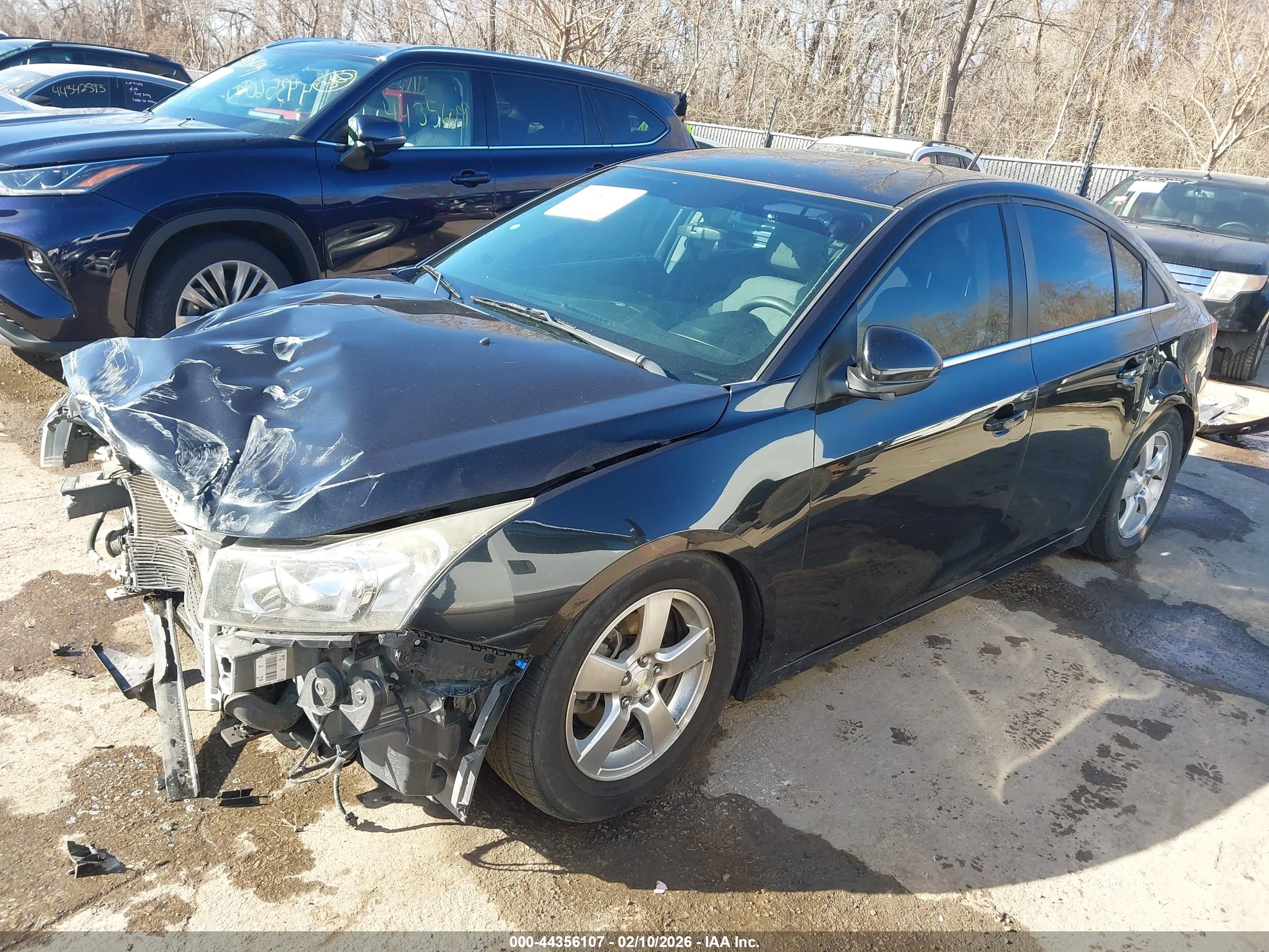 CHEVROLET CRUZE image 2