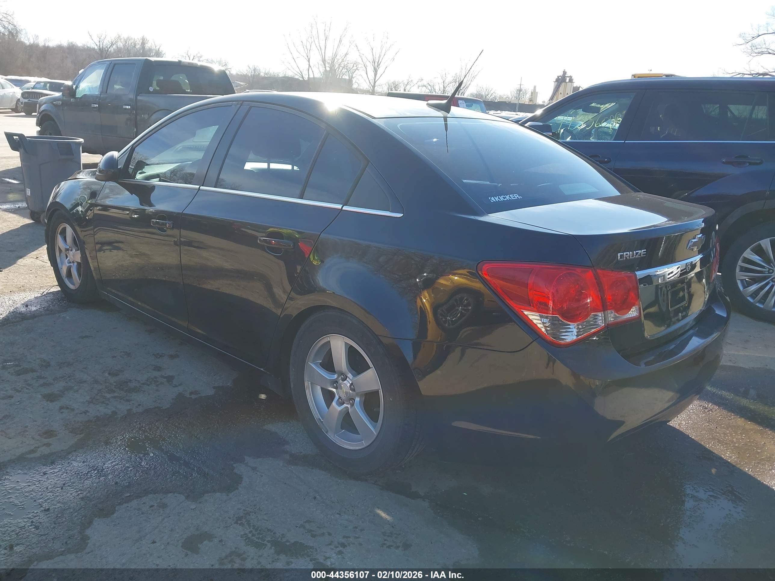 CHEVROLET CRUZE image 3