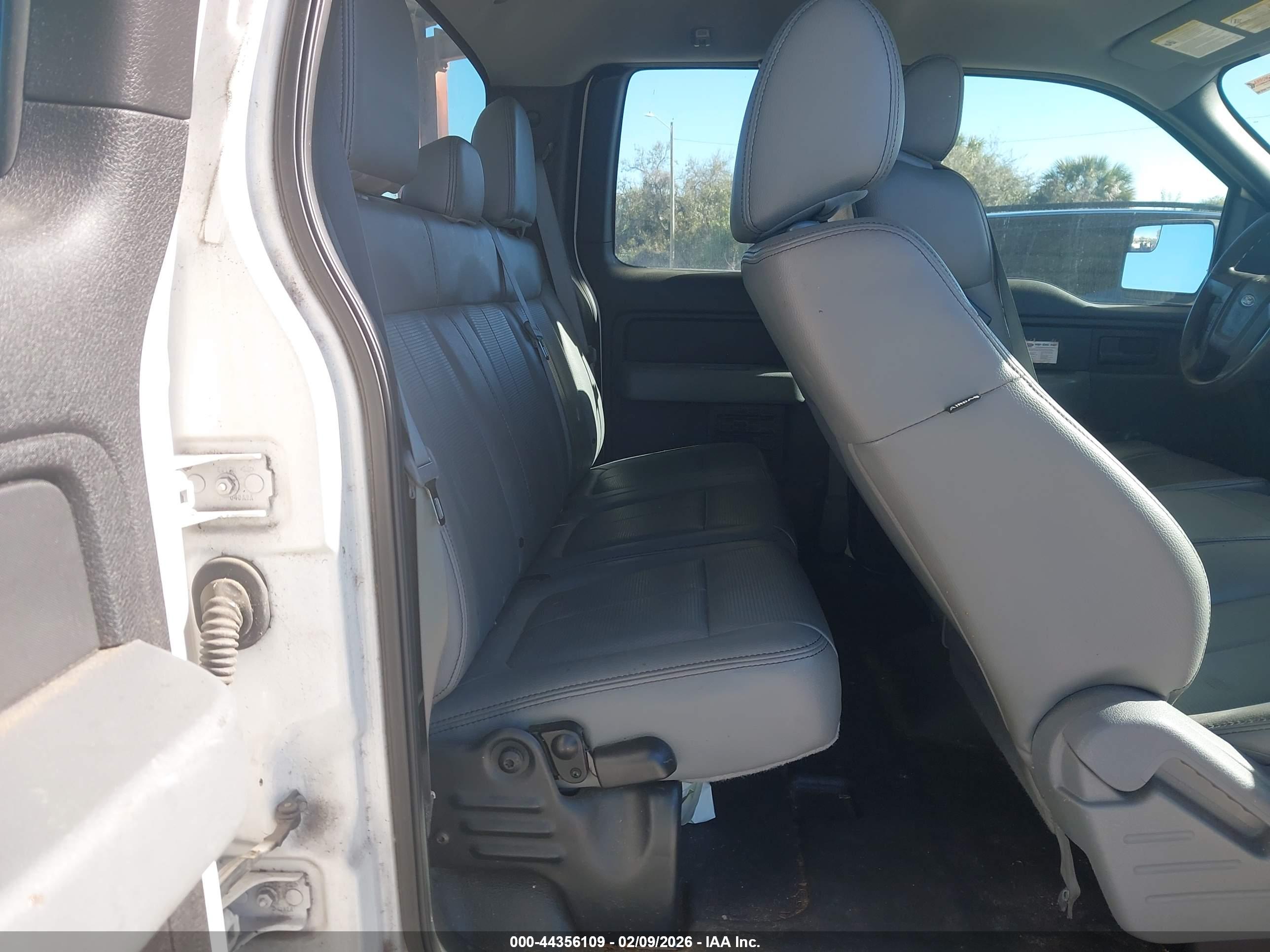 FORD F-150 image 8