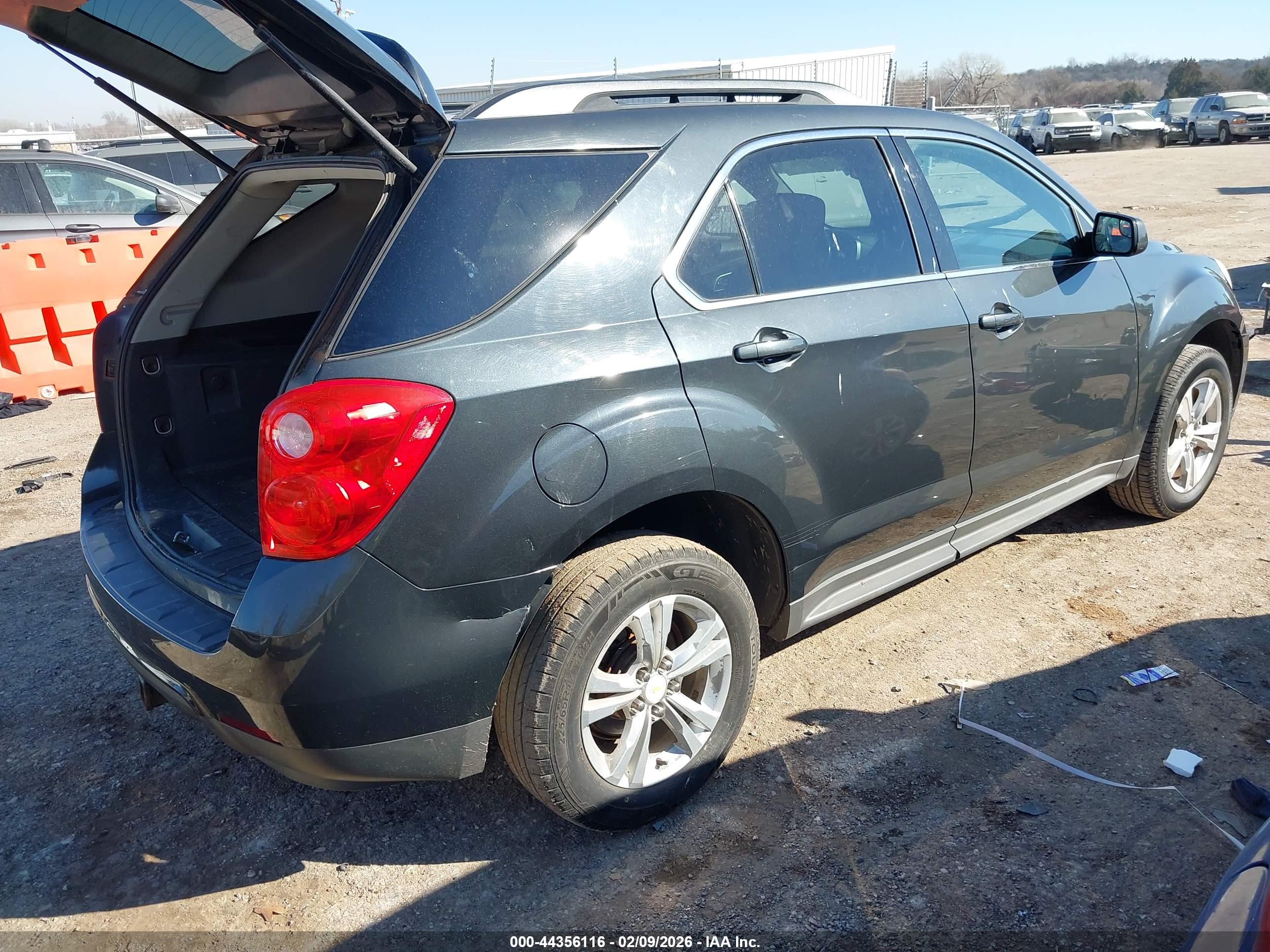CHEVROLET EQUINOX image 4