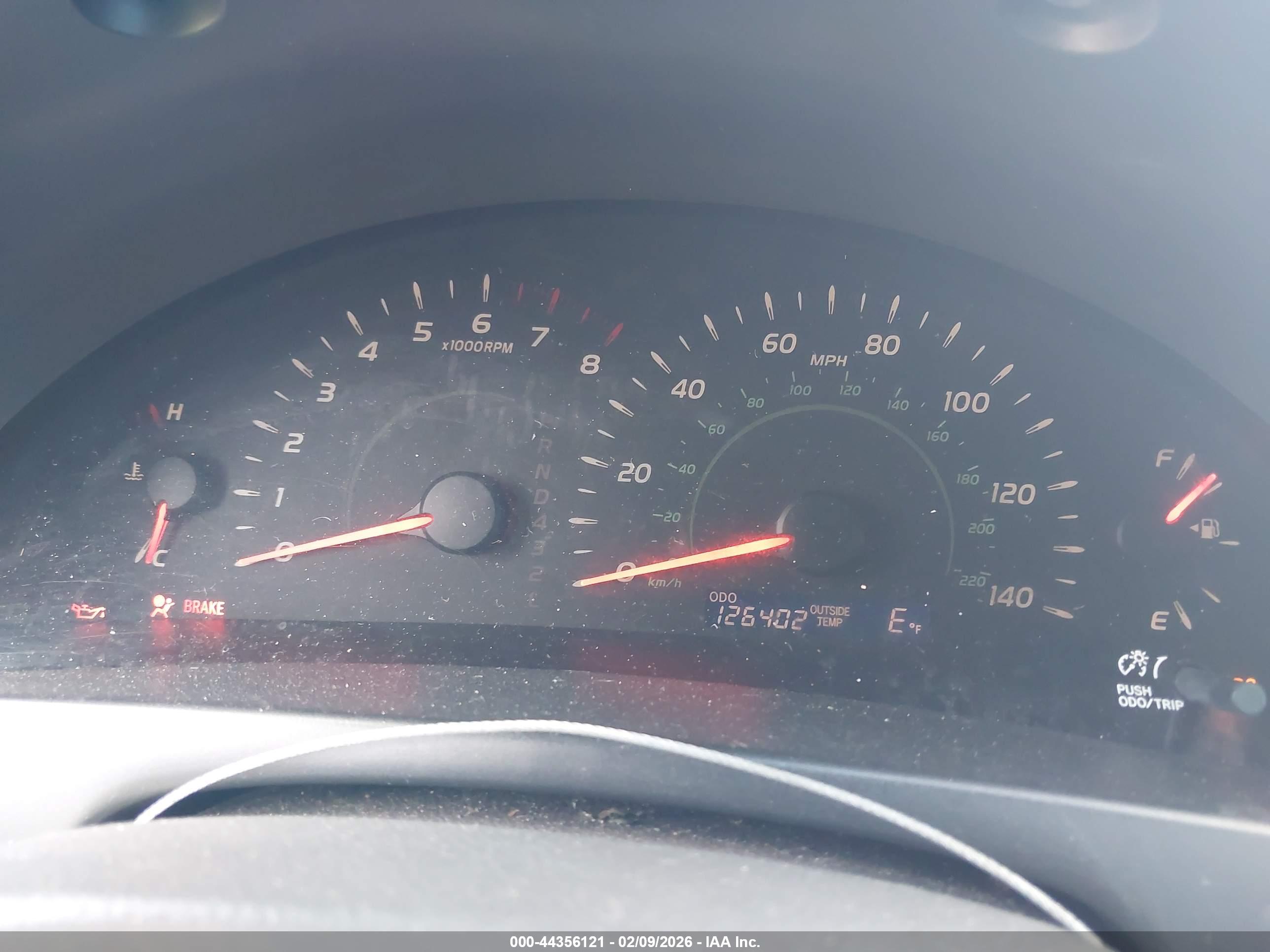 TOYOTA CAMRY image 7