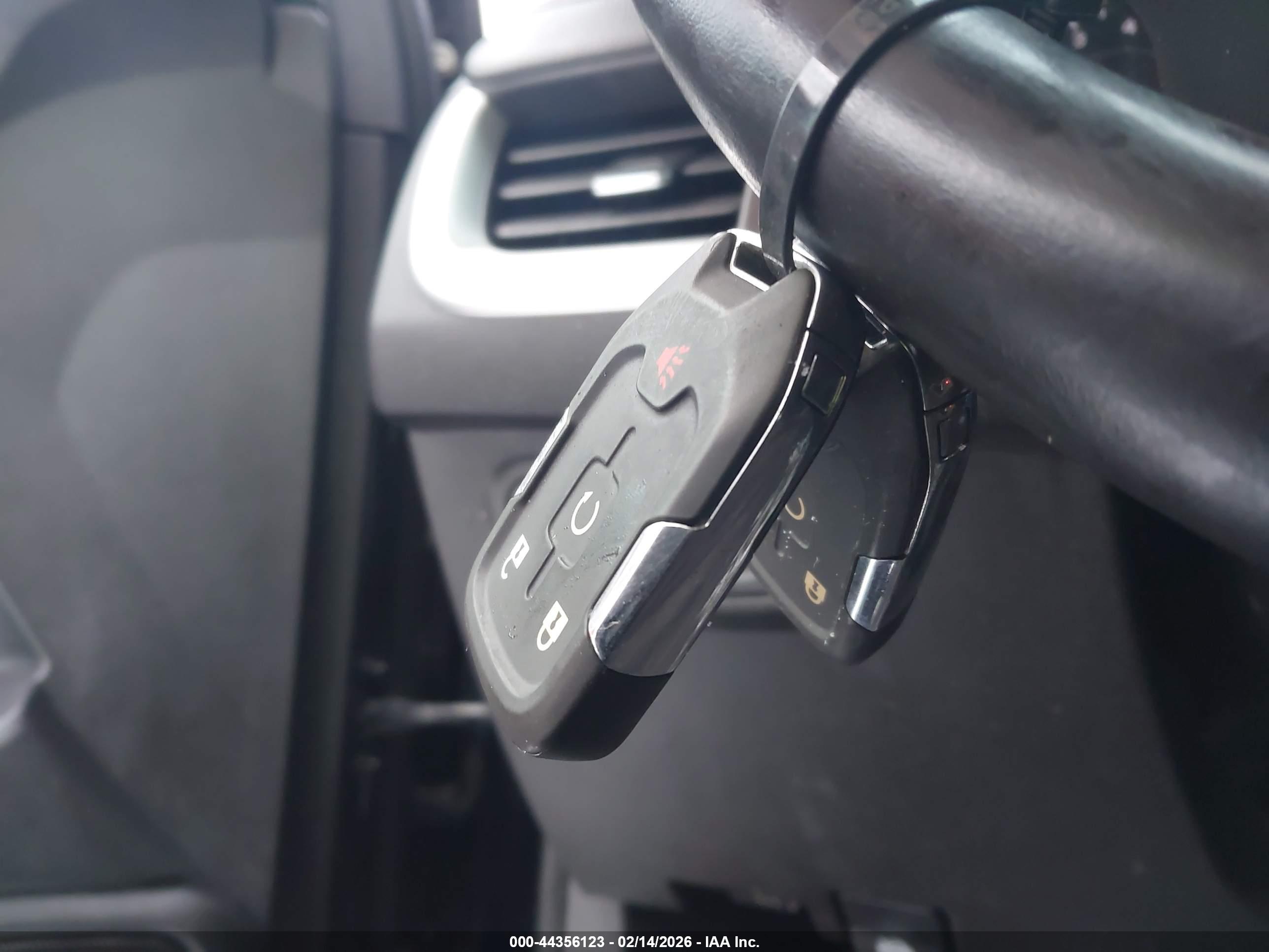 GMC TERRAIN image 11
