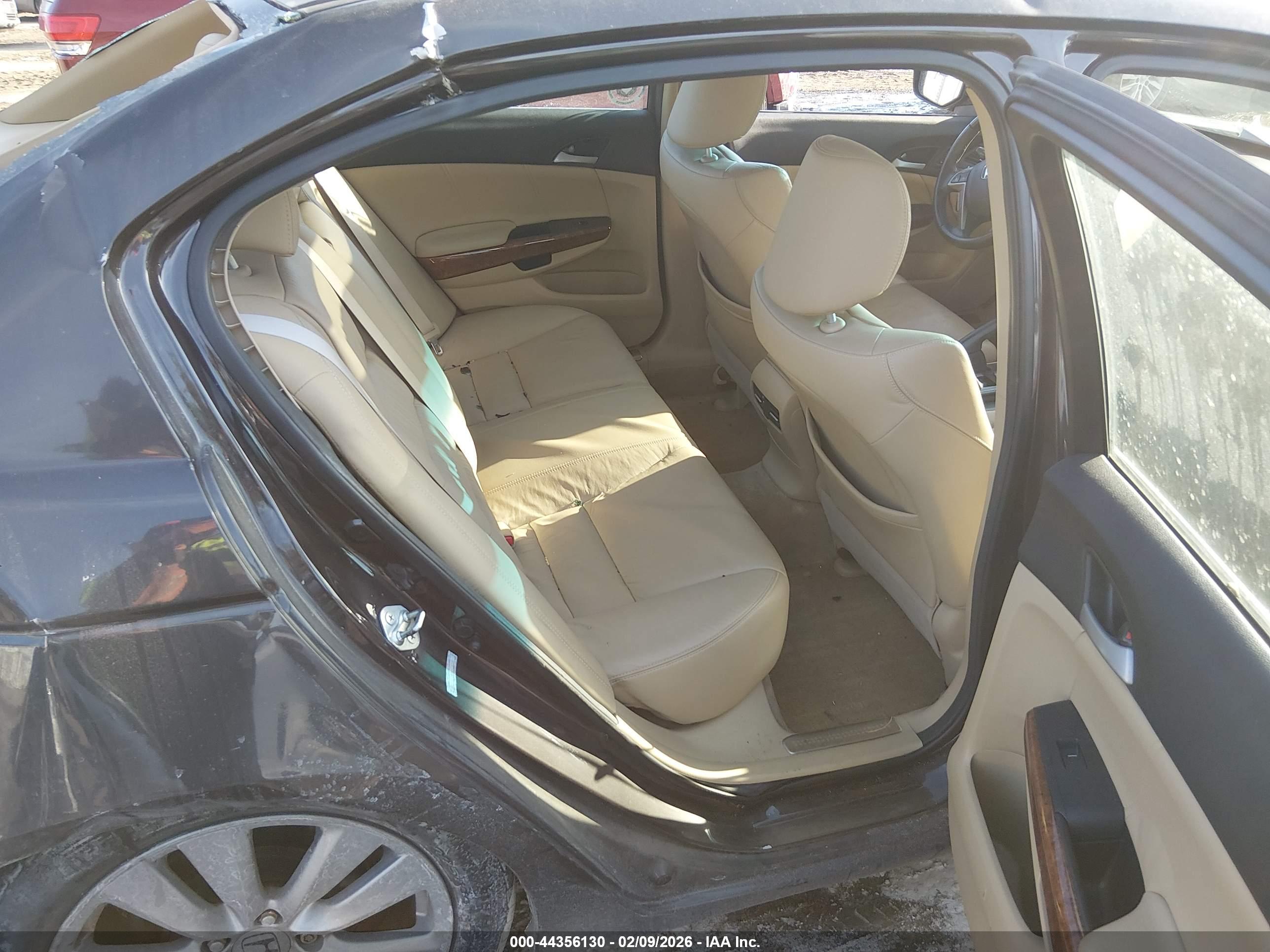 HONDA ACCORD image 8