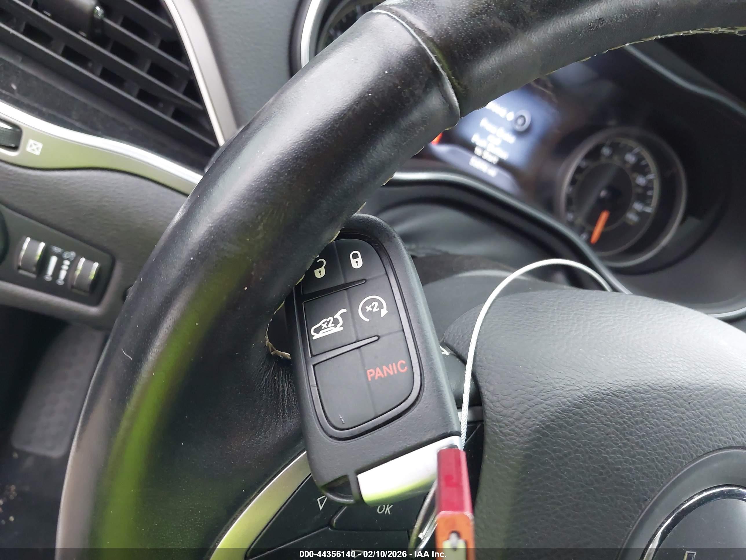 JEEP CHEROKEE image 11