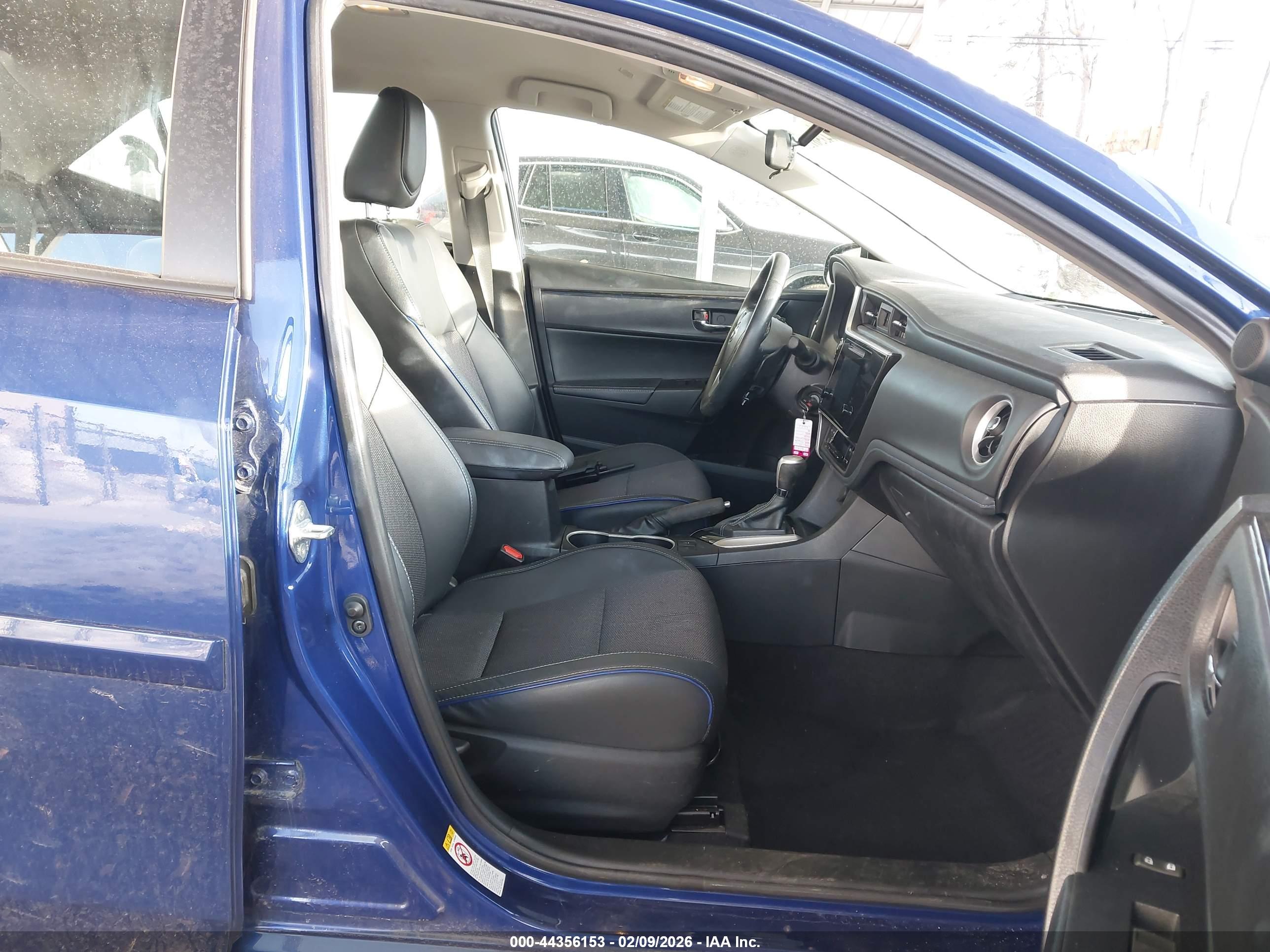 TOYOTA COROLLA image 5