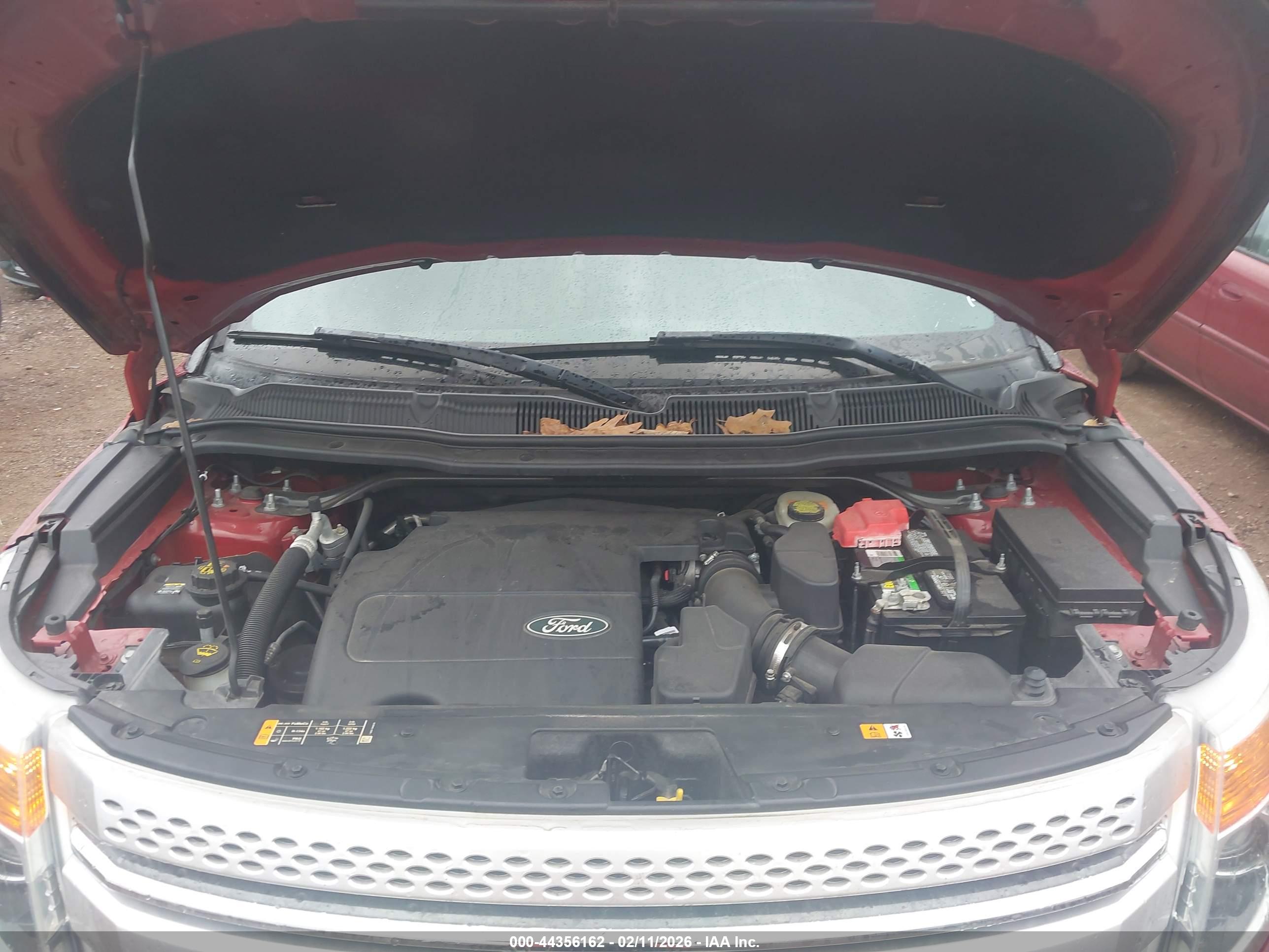 FORD EXPLORER image 10