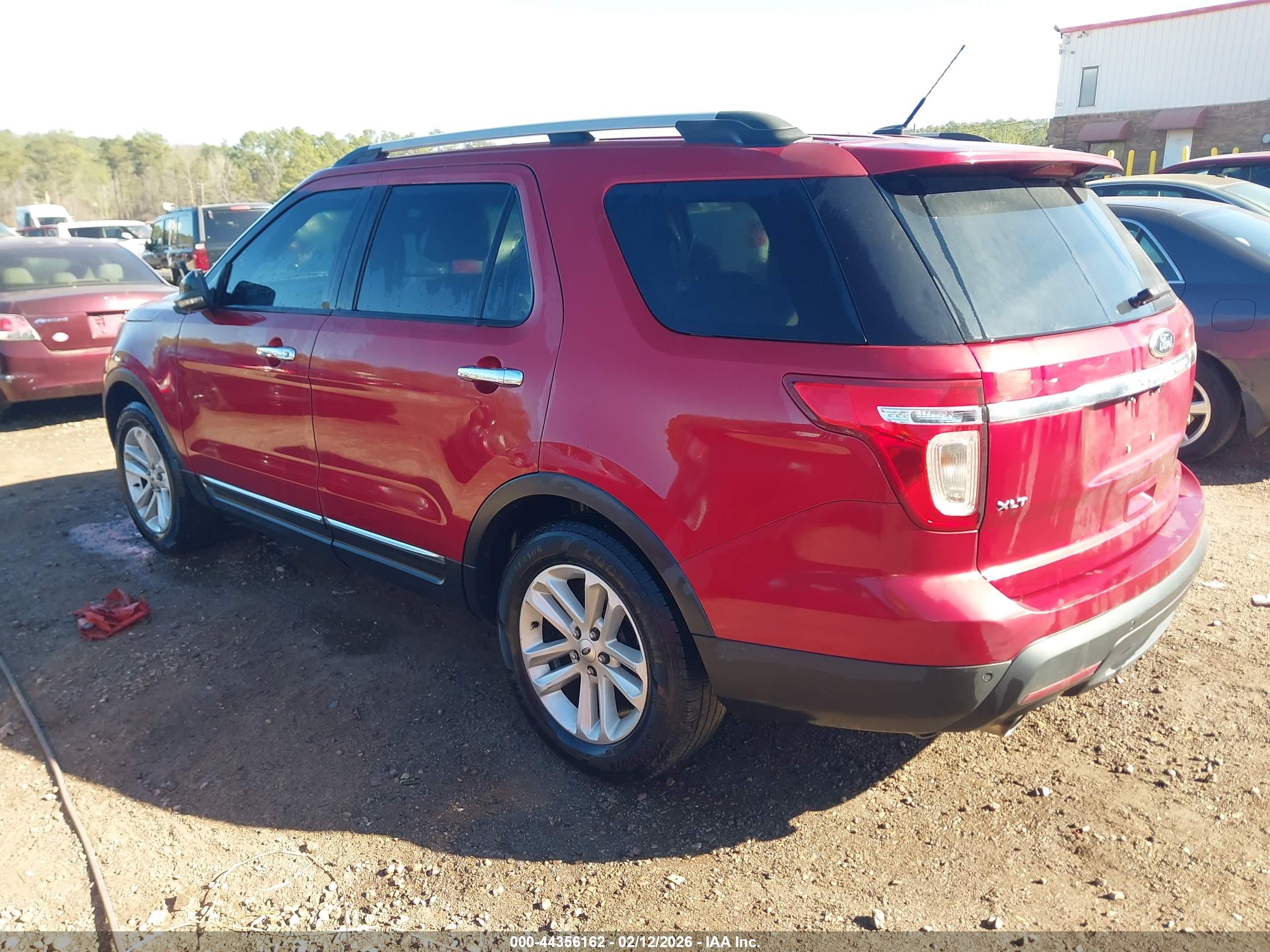 FORD EXPLORER image 3
