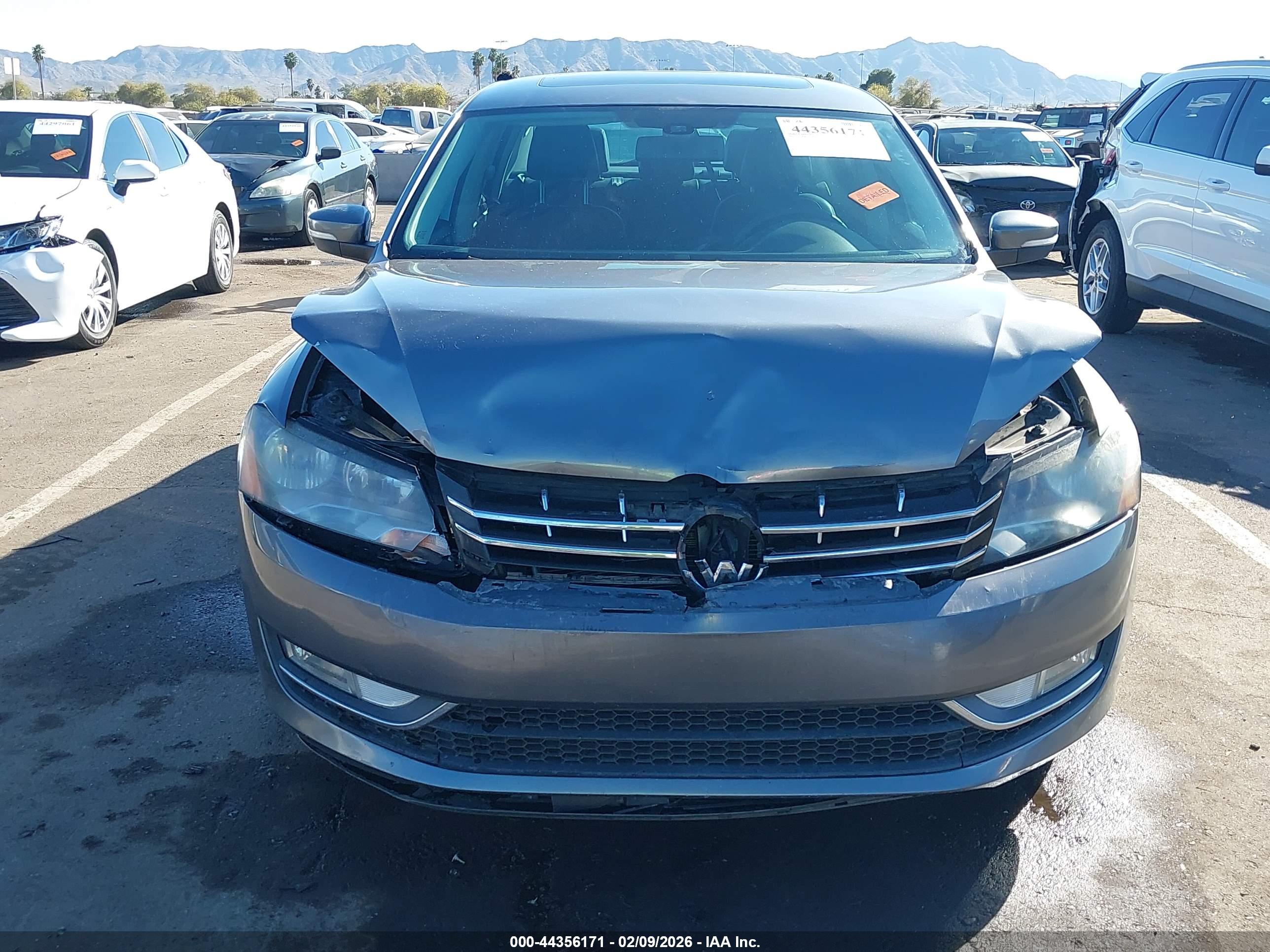 VOLKSWAGEN PASSAT image 6