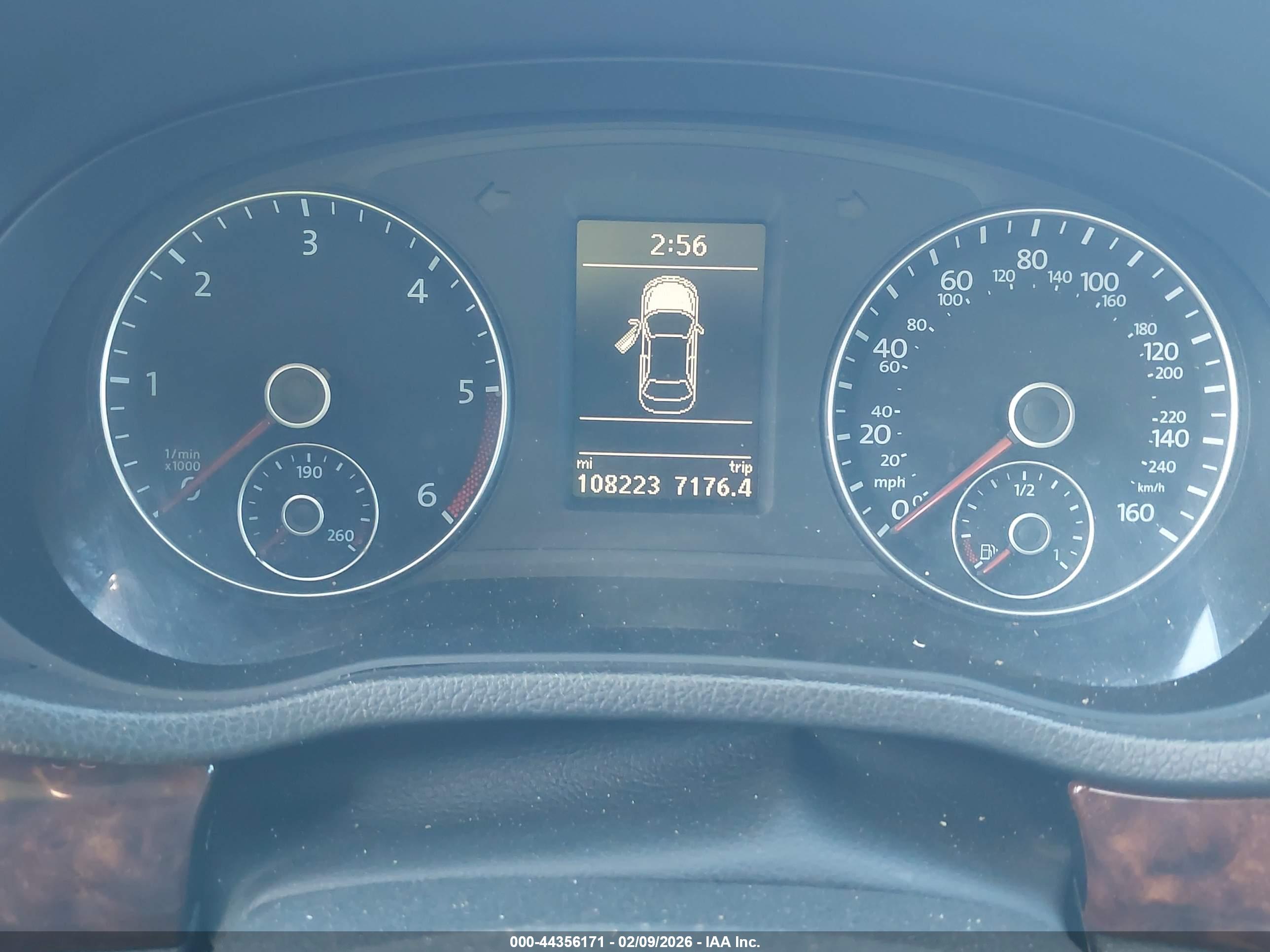 VOLKSWAGEN PASSAT image 7