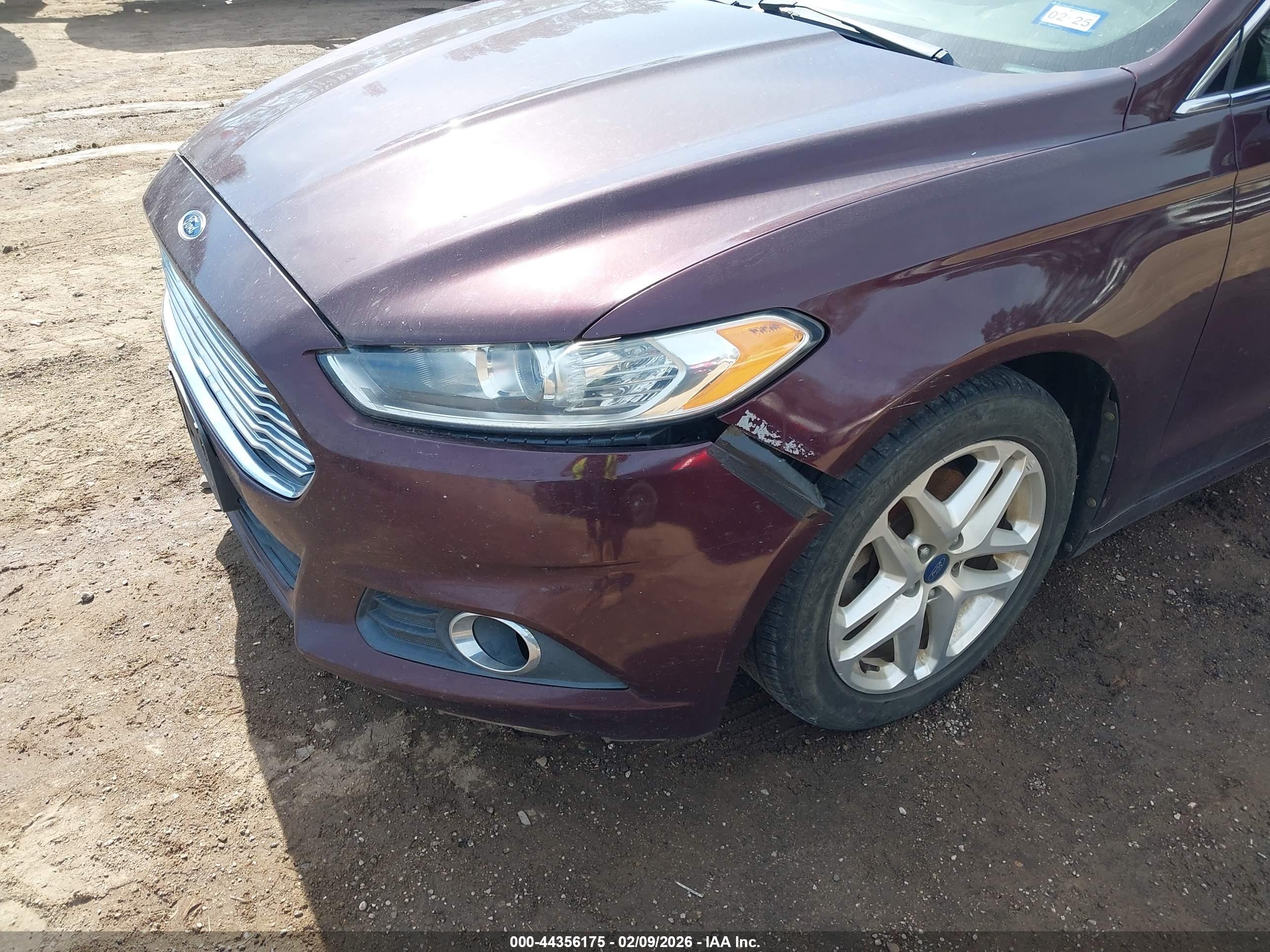 FORD FUSION image 6