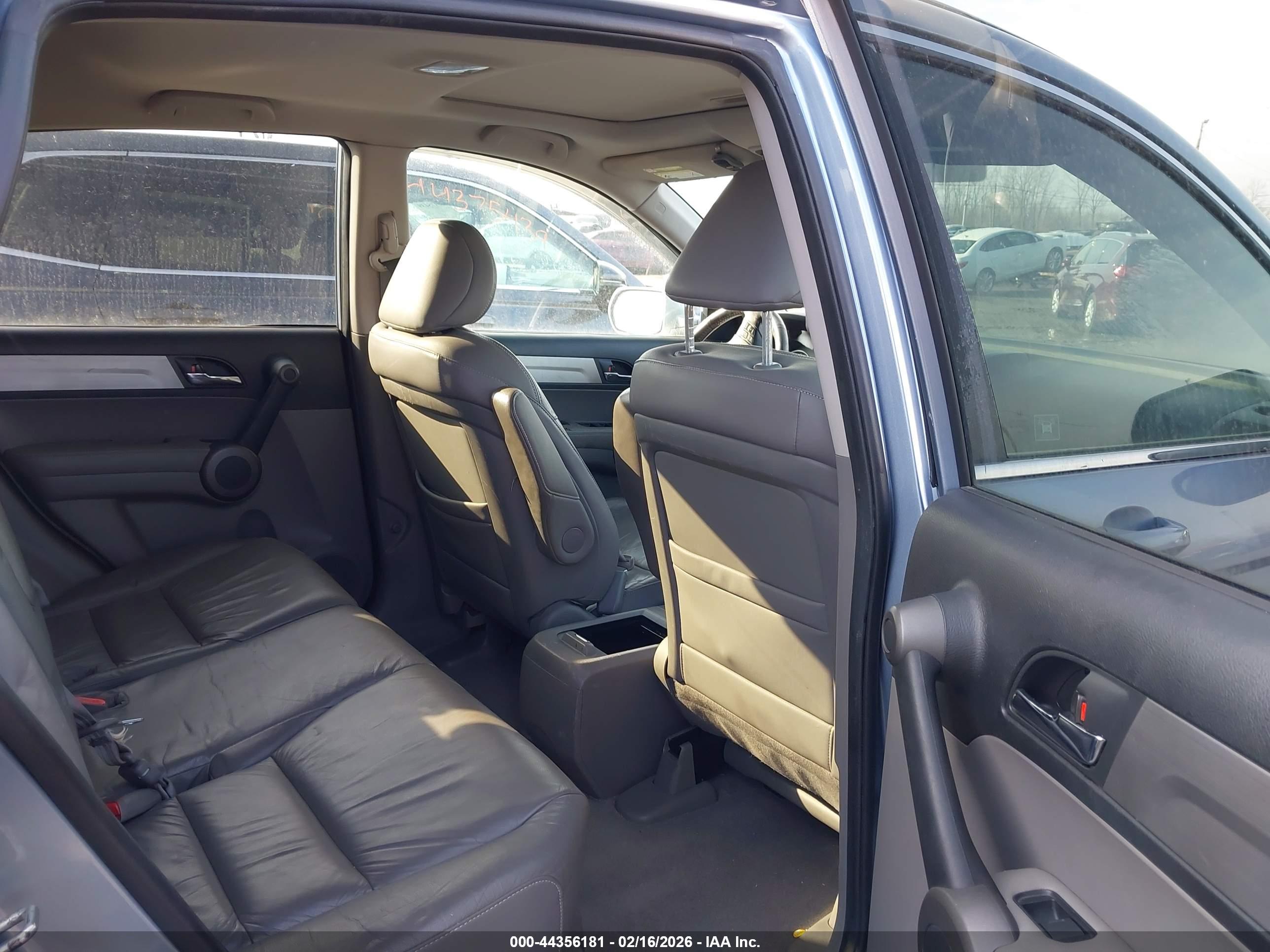 HONDA CR-V image 8
