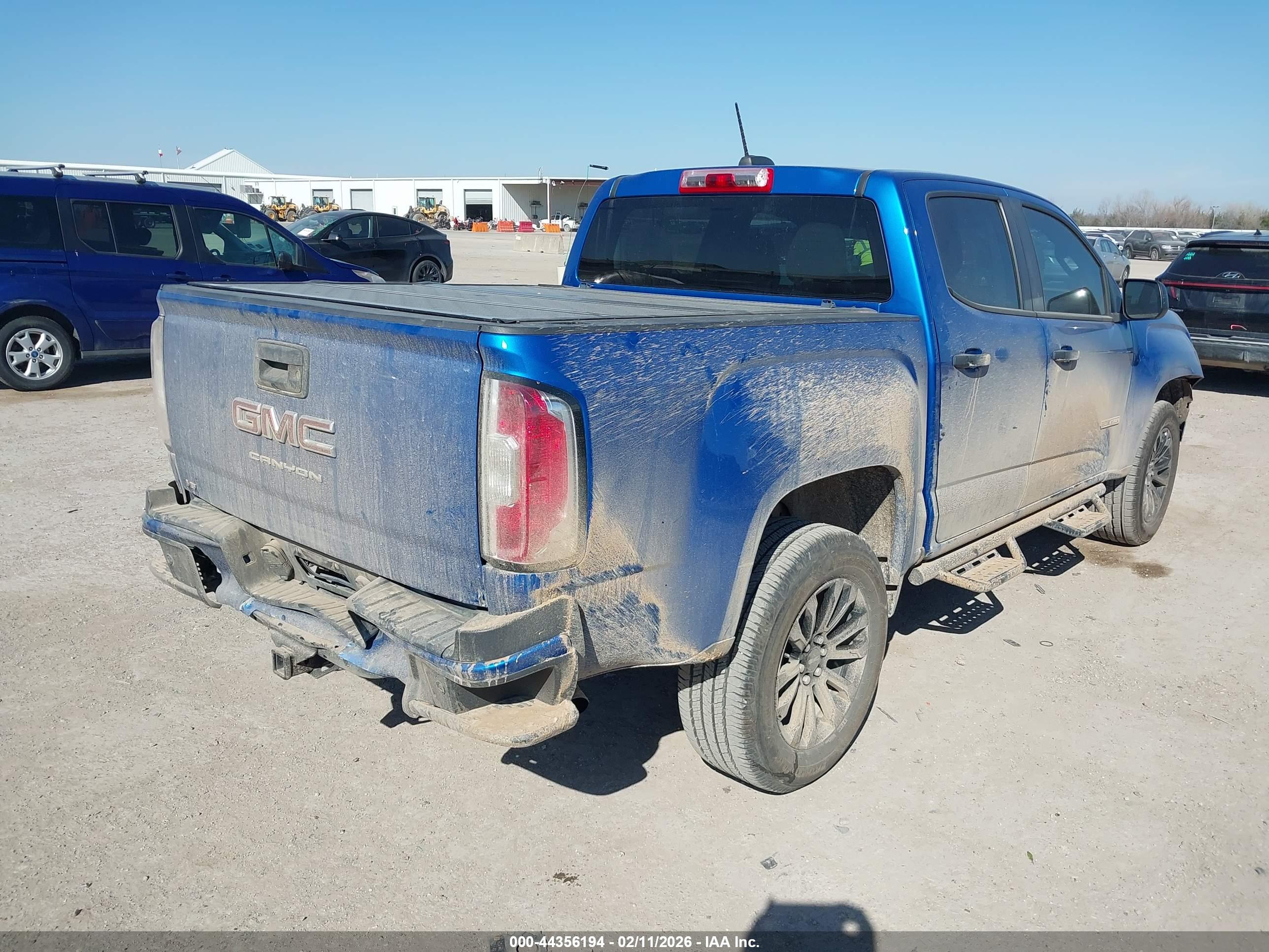 GMC CANYON image 4