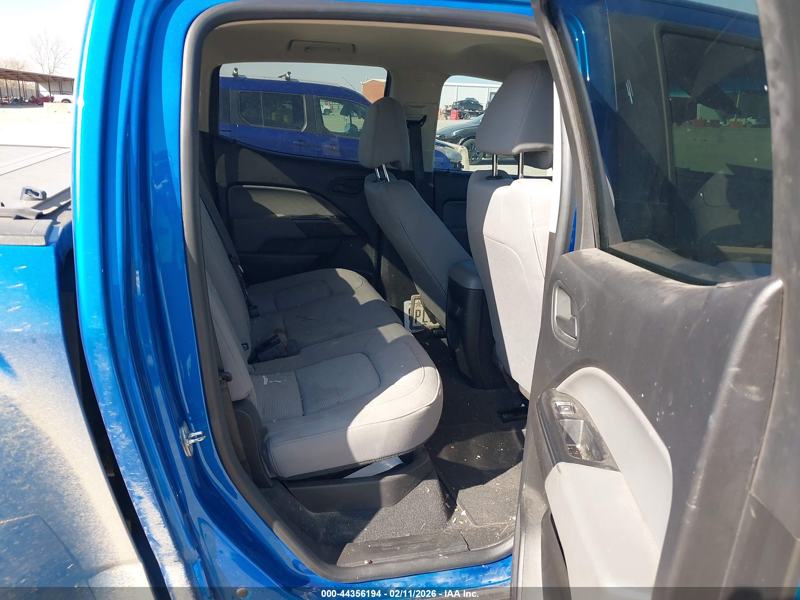 GMC CANYON image 8
