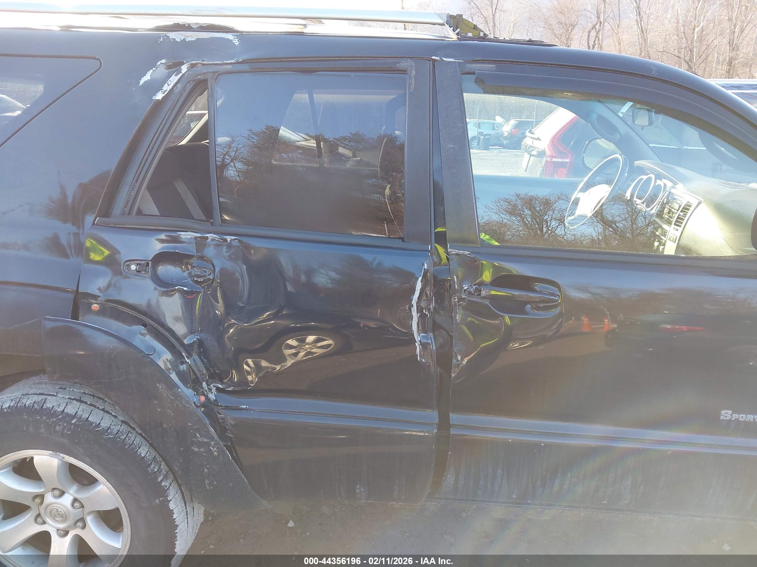 TOYOTA 4RUNNER image 6