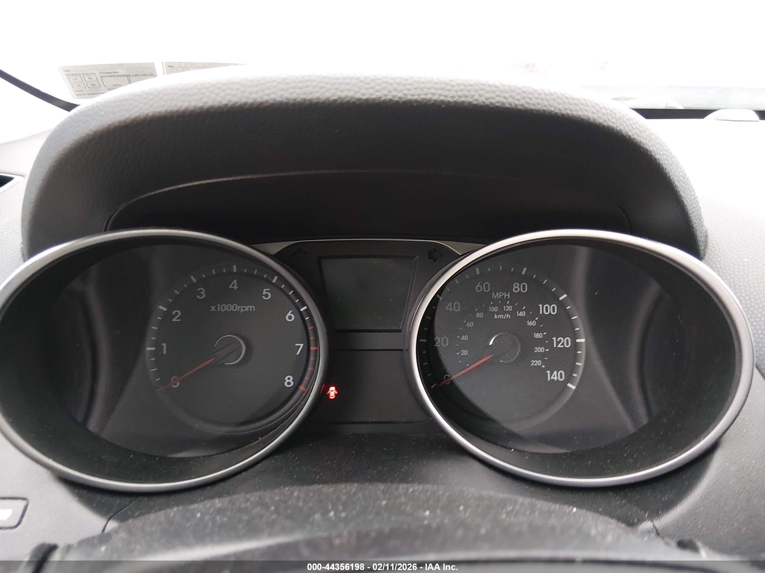 HYUNDAI TUCSON image 7