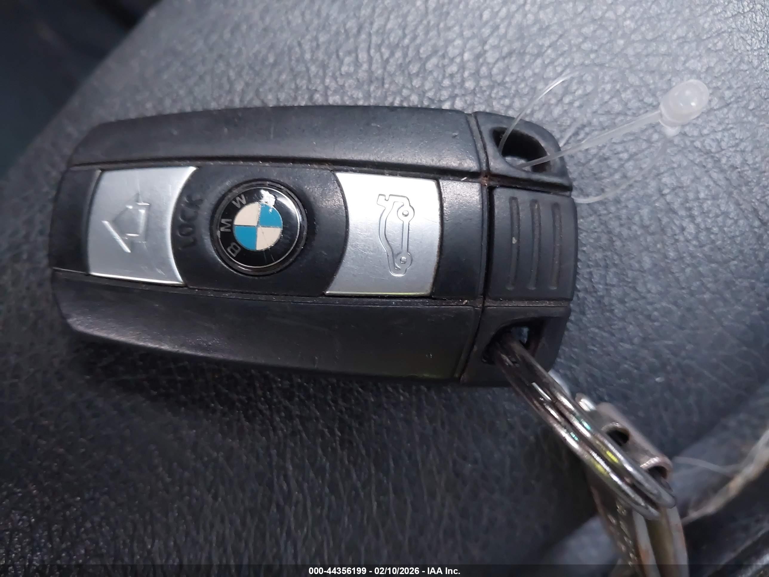 BMW 335I image 11