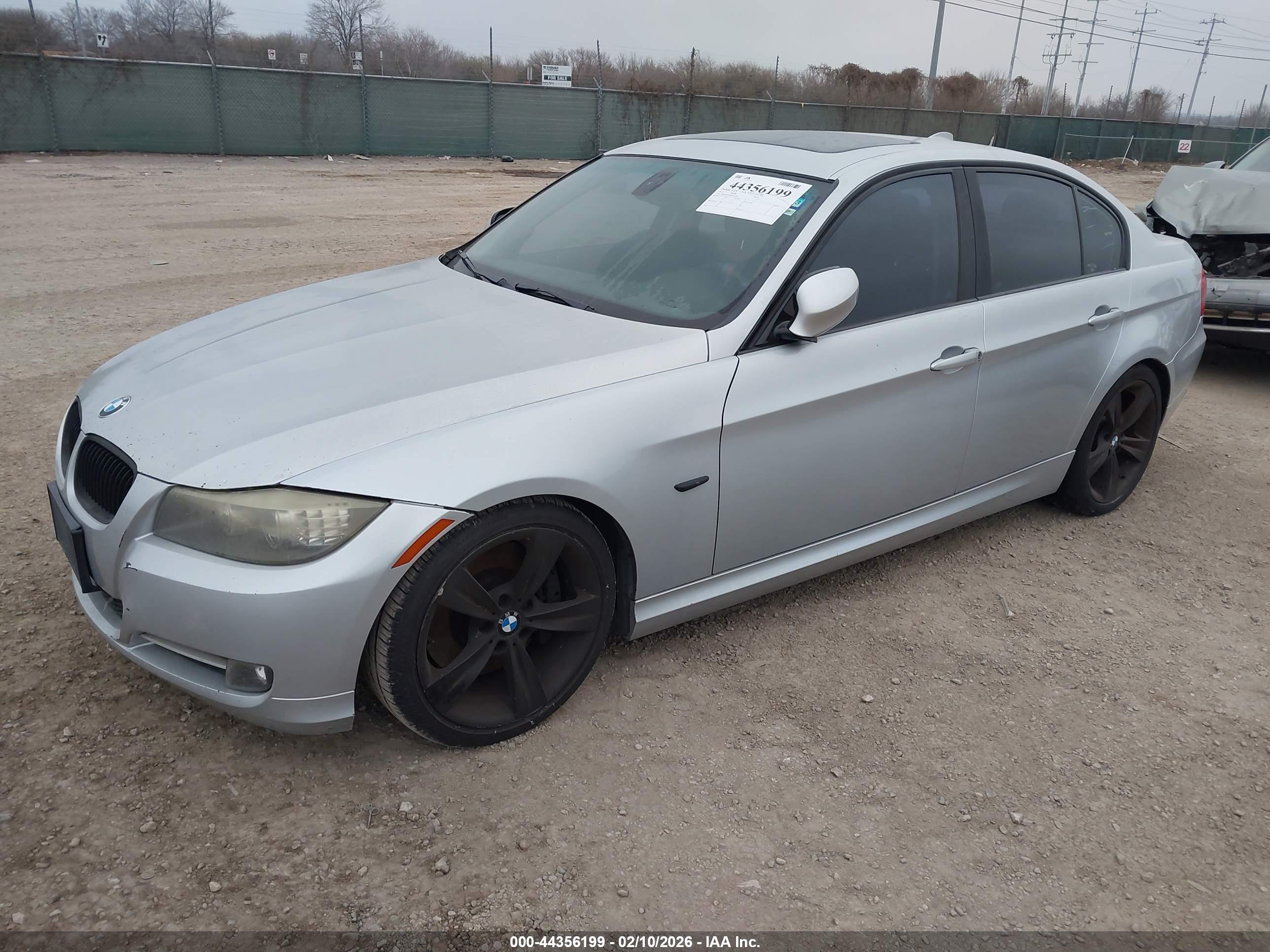 BMW 335I image 2