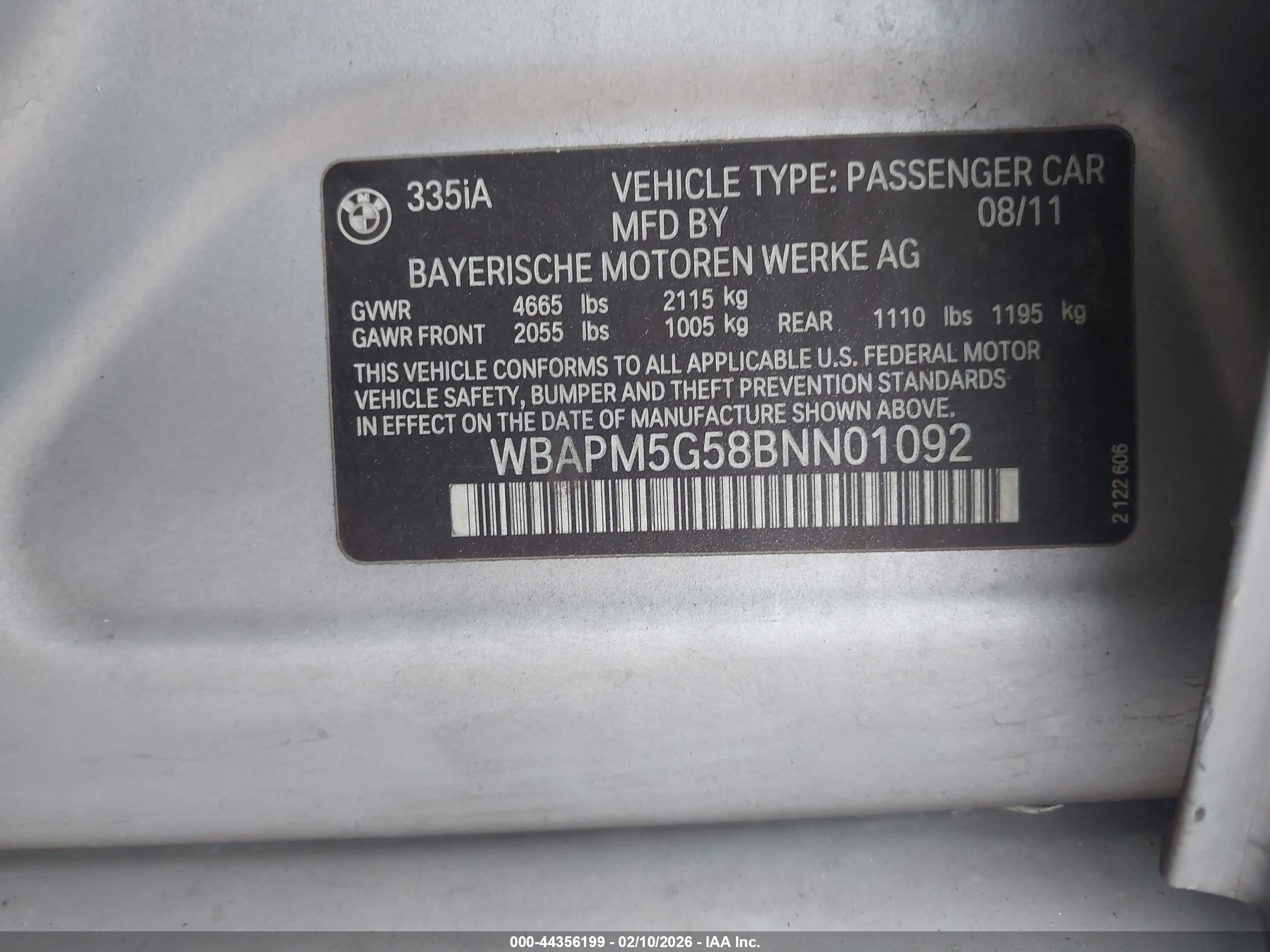 BMW 335I image 9