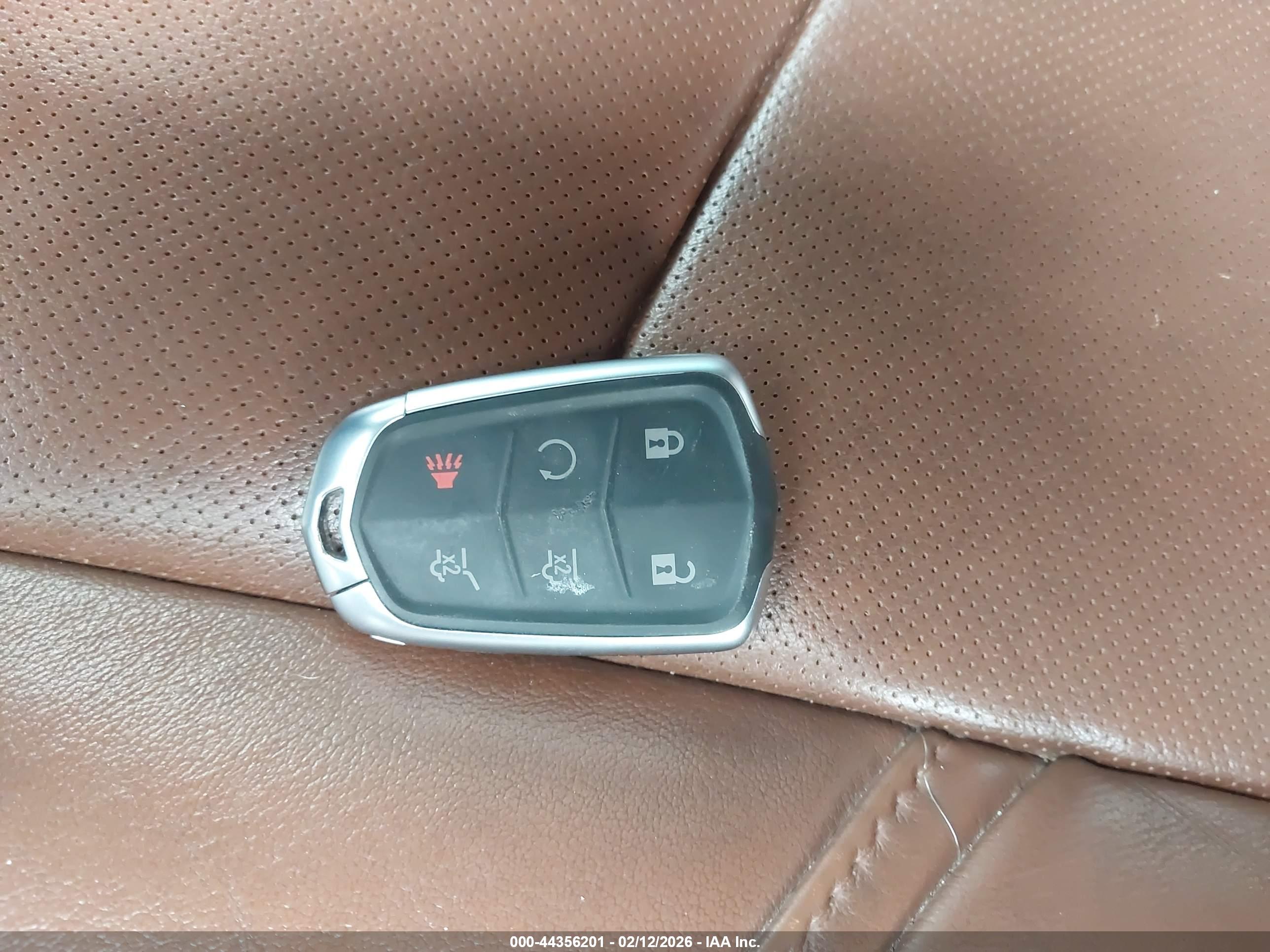 CADILLAC ESCALADE image 11