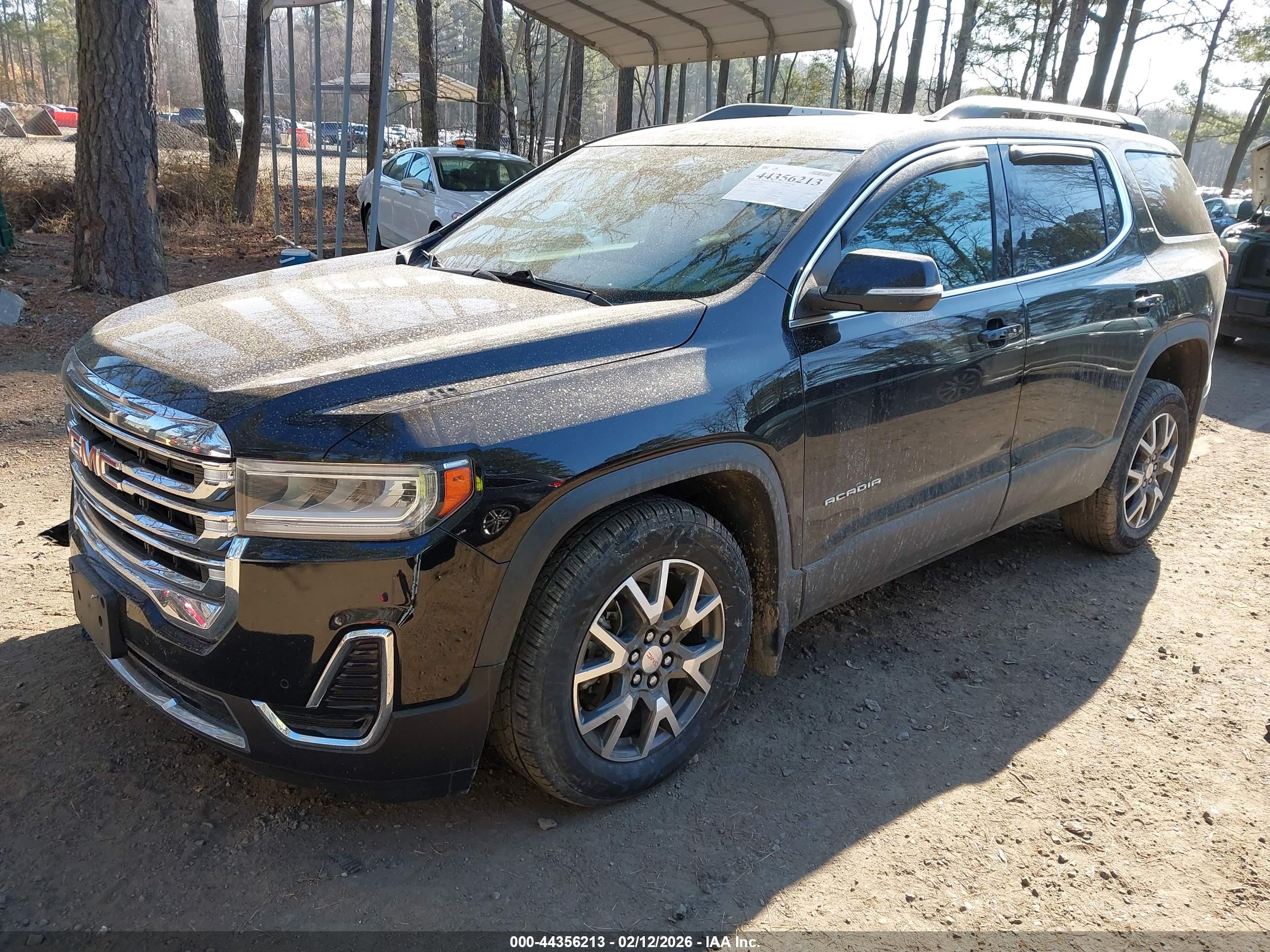 GMC ACADIA image 2