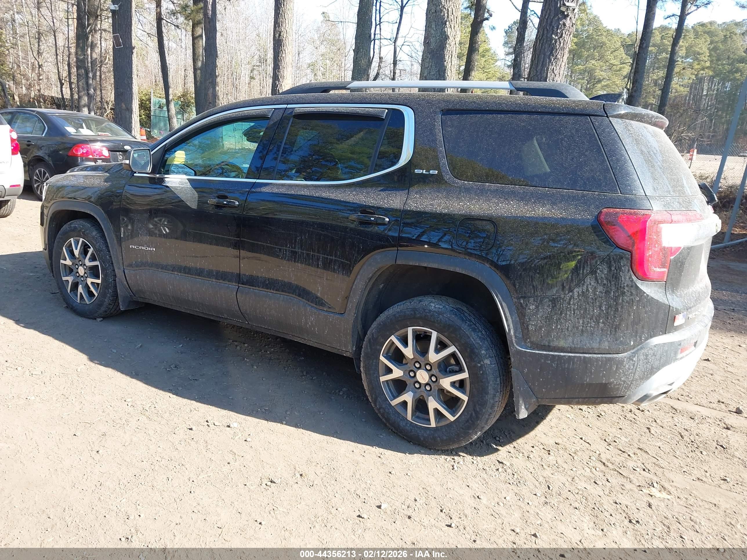 GMC ACADIA image 3