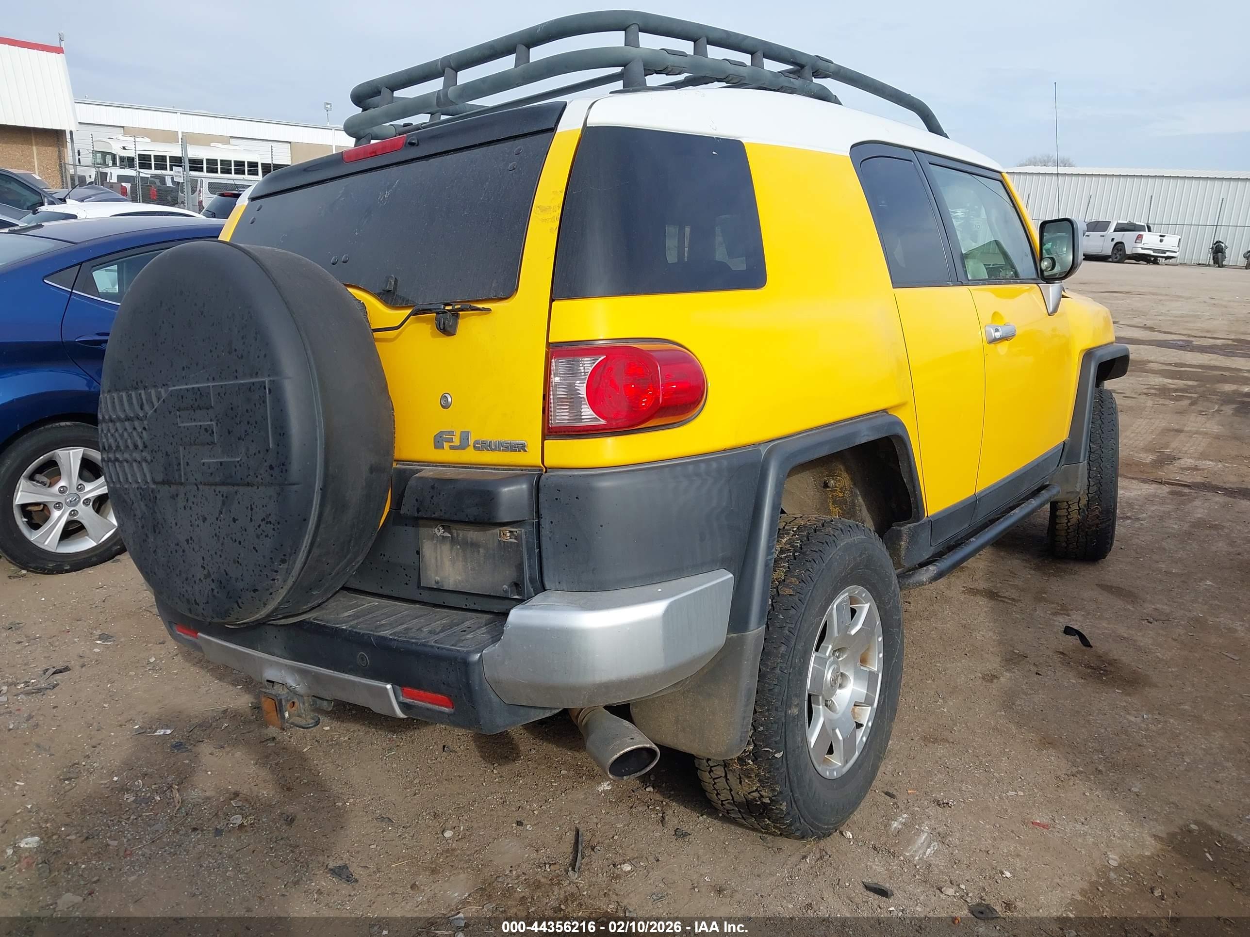 TOYOTA FJ image 4